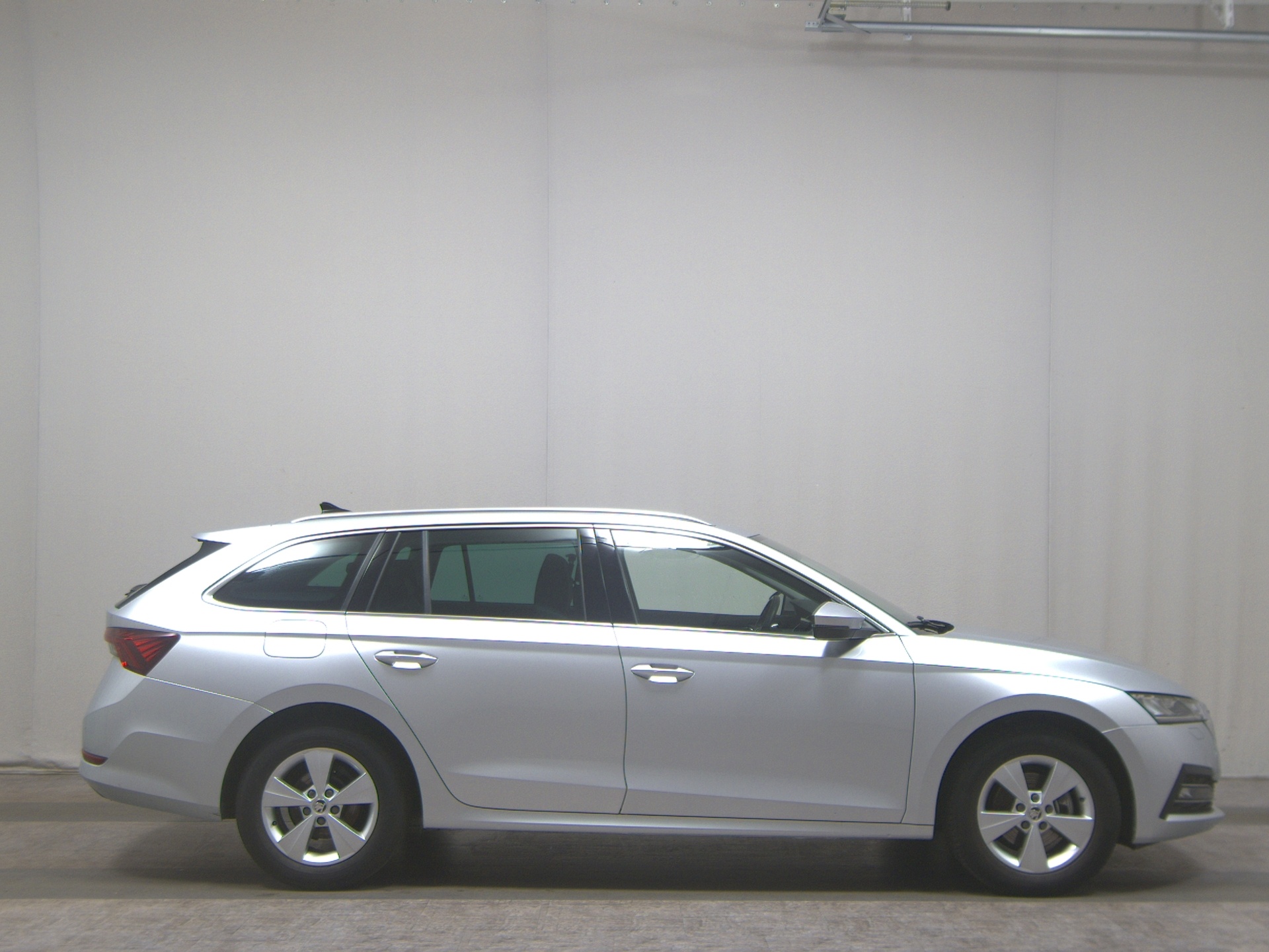 Skoda Octavia Kombi 2.0 TDI Ambition T-Leder Navi LED