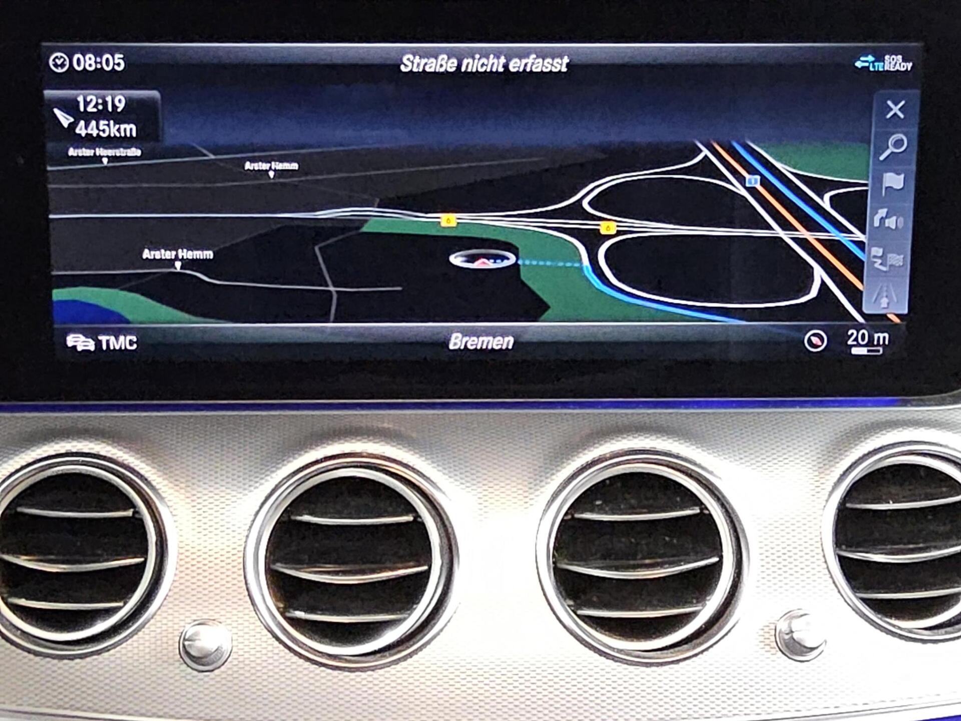 Mercedes-Benz E 220 d AMG-Line Night Widescreen Burm. Pano 7