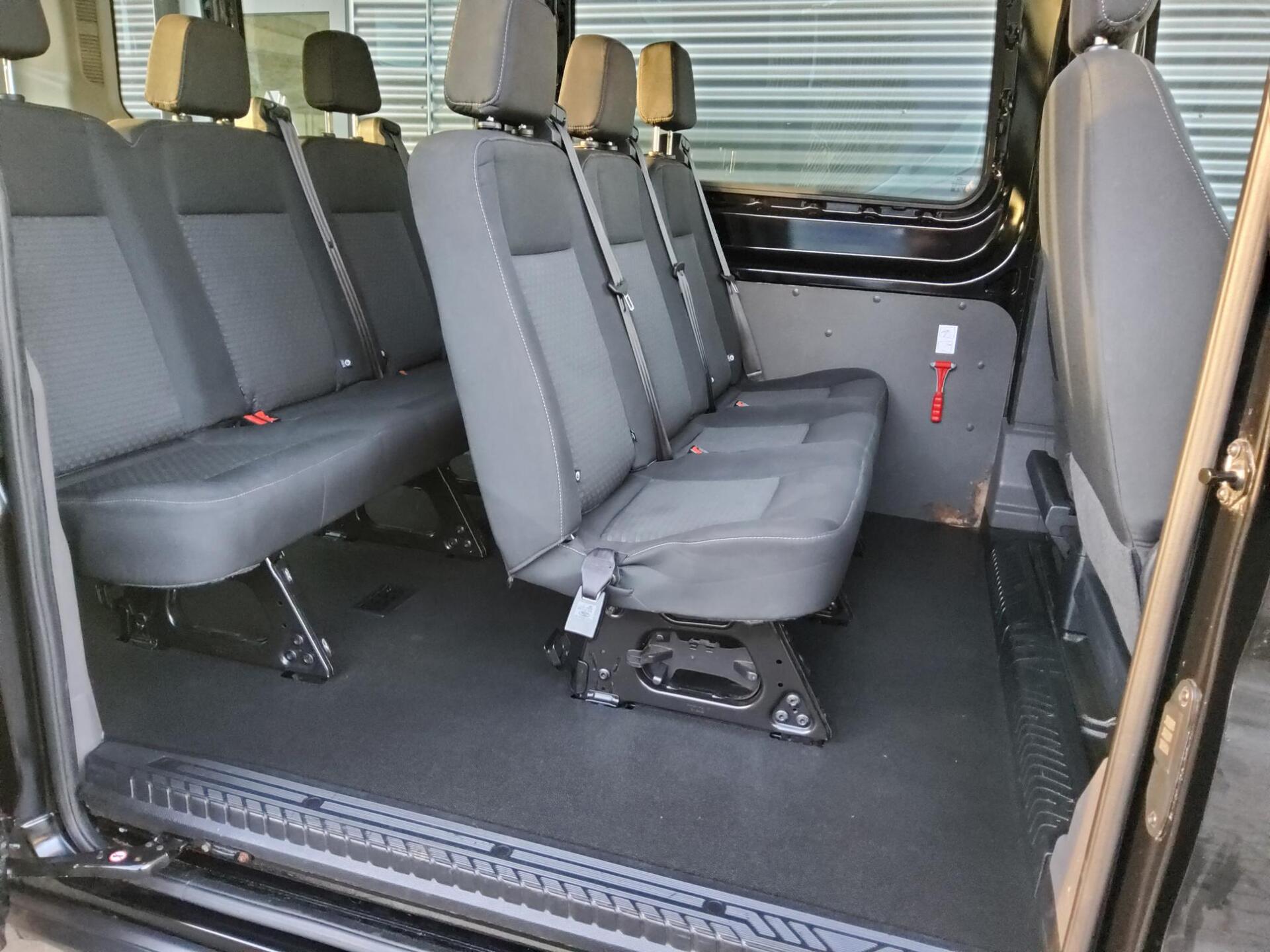 Ford Transit 2.0 TDCi FT 350 L3H2 8-Sitz ACC RFK Xen. 12