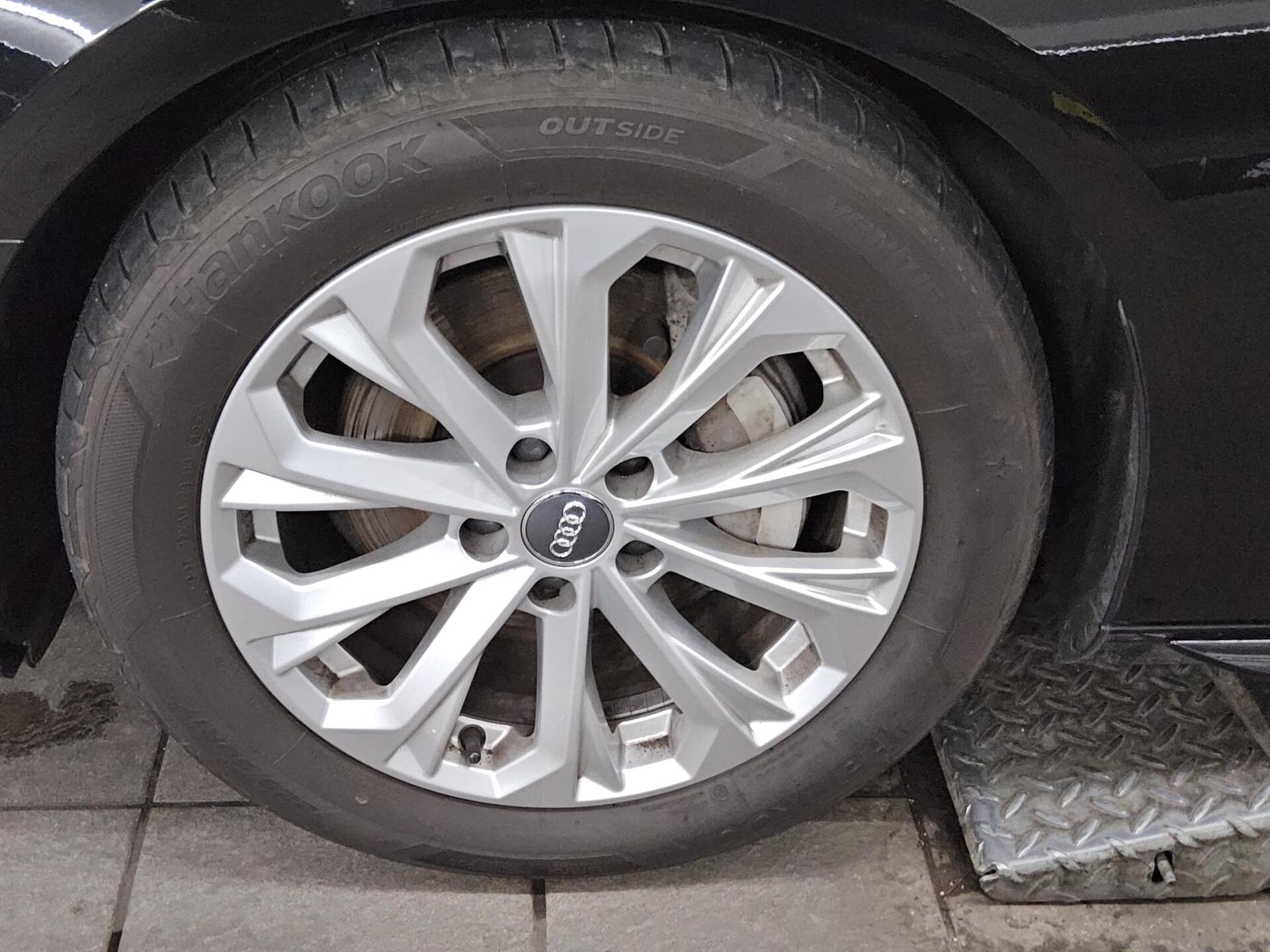 Audi A4 Avant 40 TDI S-Line Ext. Navi+ LED PDC SHZ 10