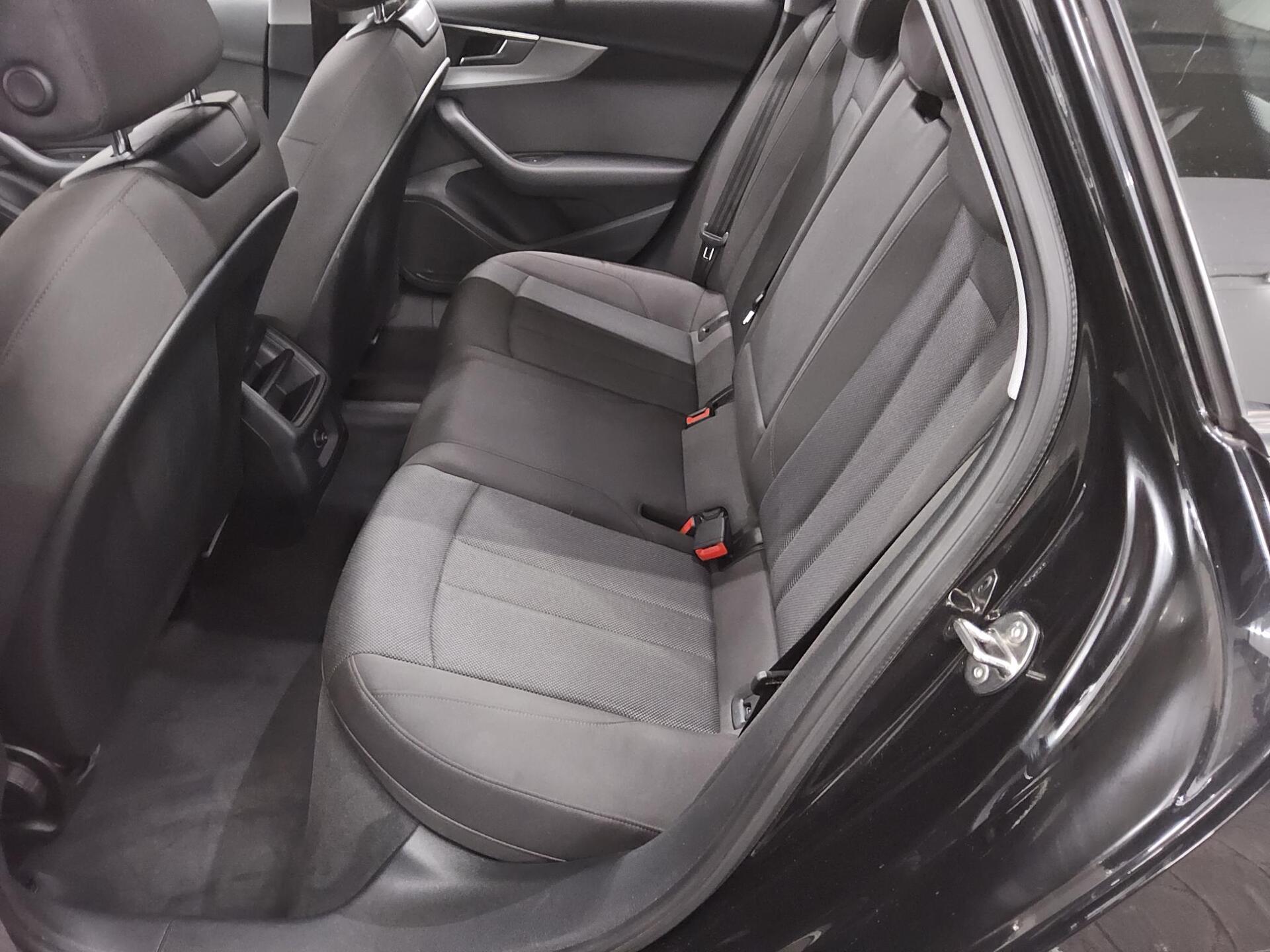 Audi A4 Avant 40 TDI S-Line Ext. Navi+ LED PDC SHZ 13