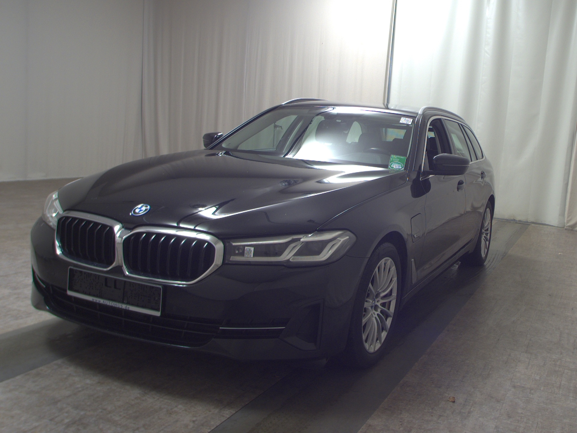BMW 530e Touring Leder Navi LED+ LC-Pro H-K AHK RFK 2