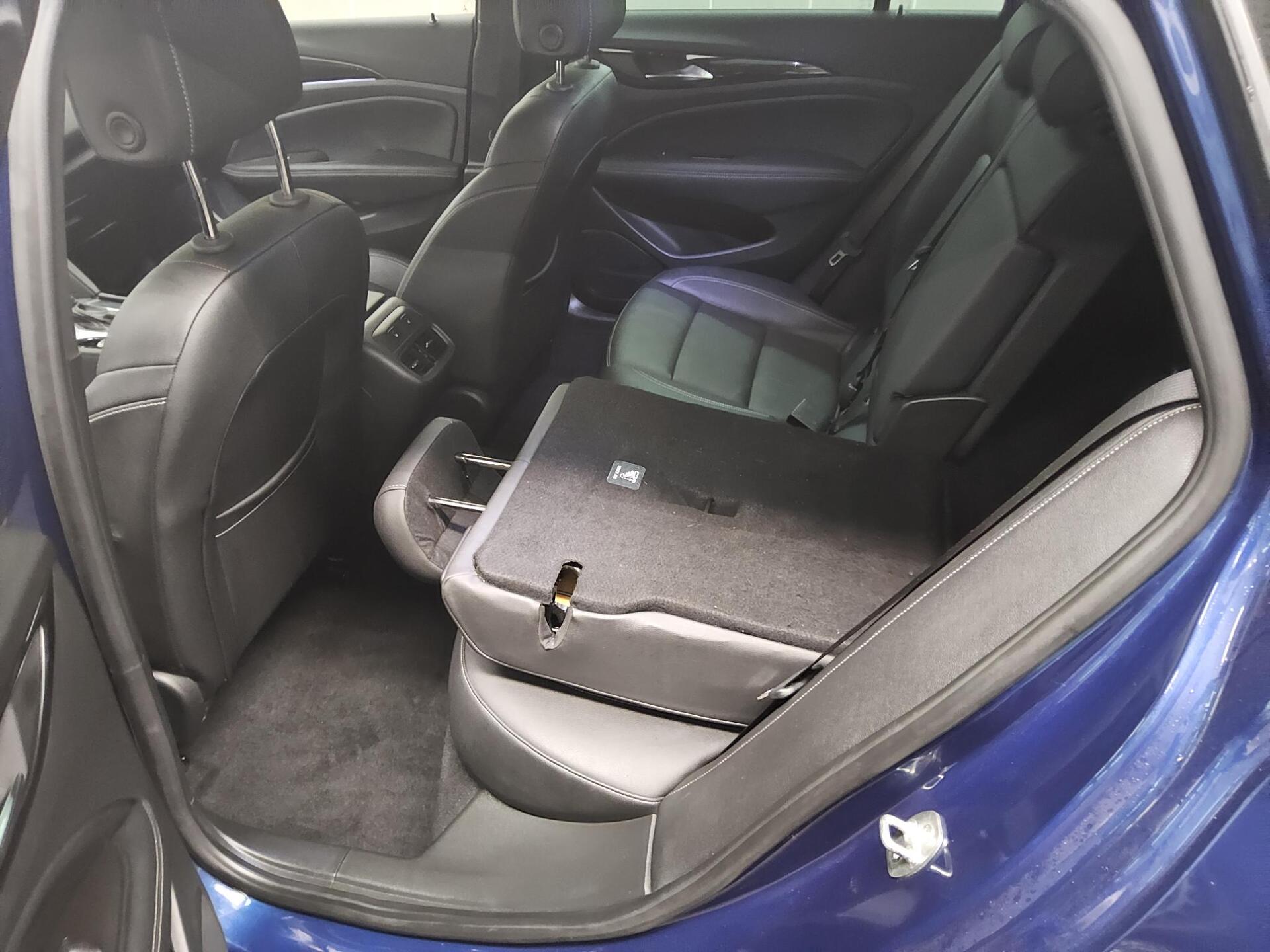 Opel Insignia ST 1.5 D Elegance Leder BOSE Navi LED 13