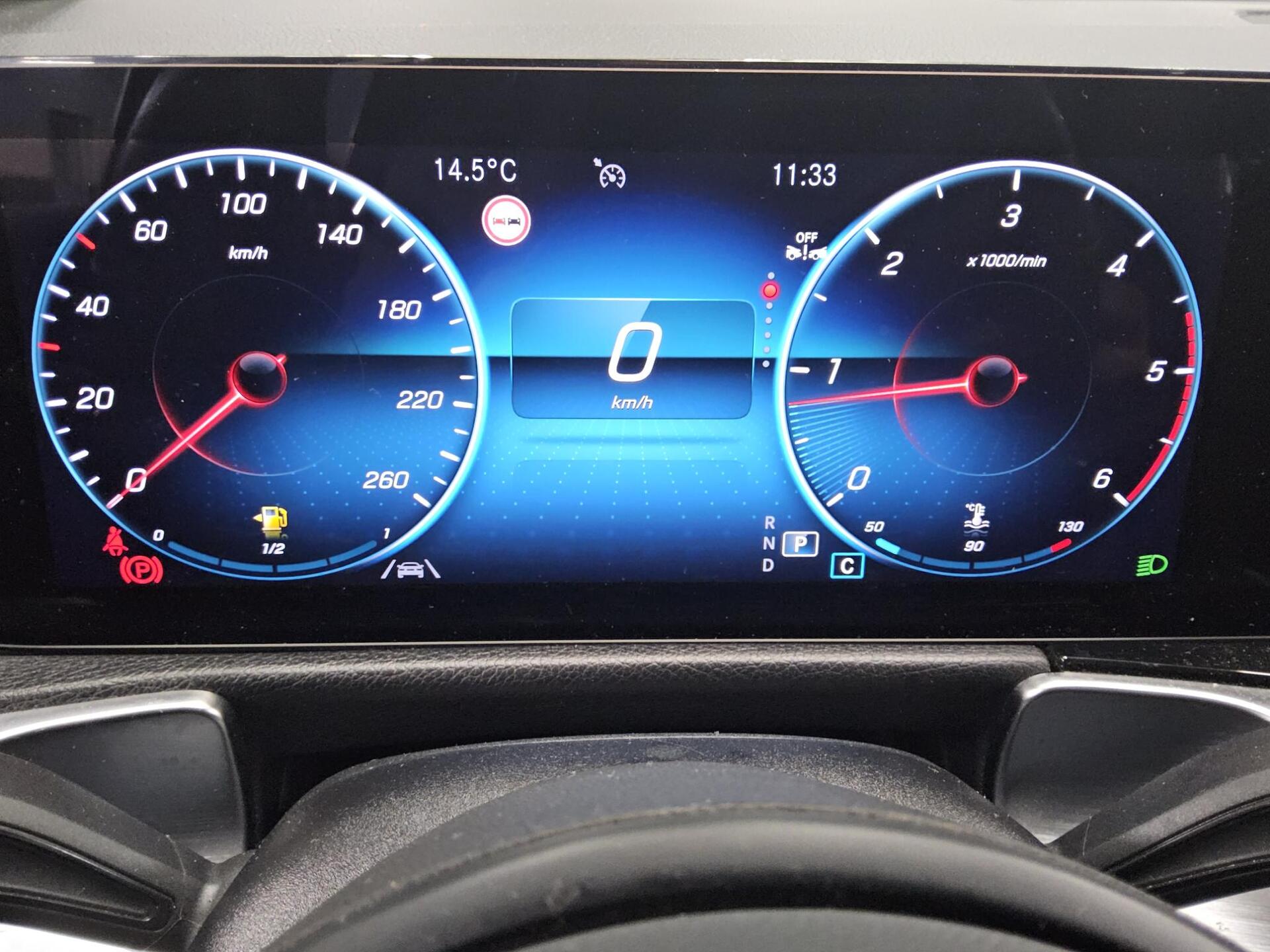 Mercedes-Benz GLB 180 d Style T-Leder Navi LED Kamera 8