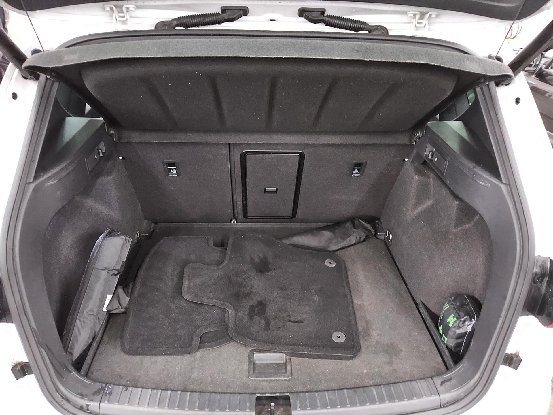 Seat Ateca 1.5 TSI FR Leder Navi LED vc Kessy Spur 12