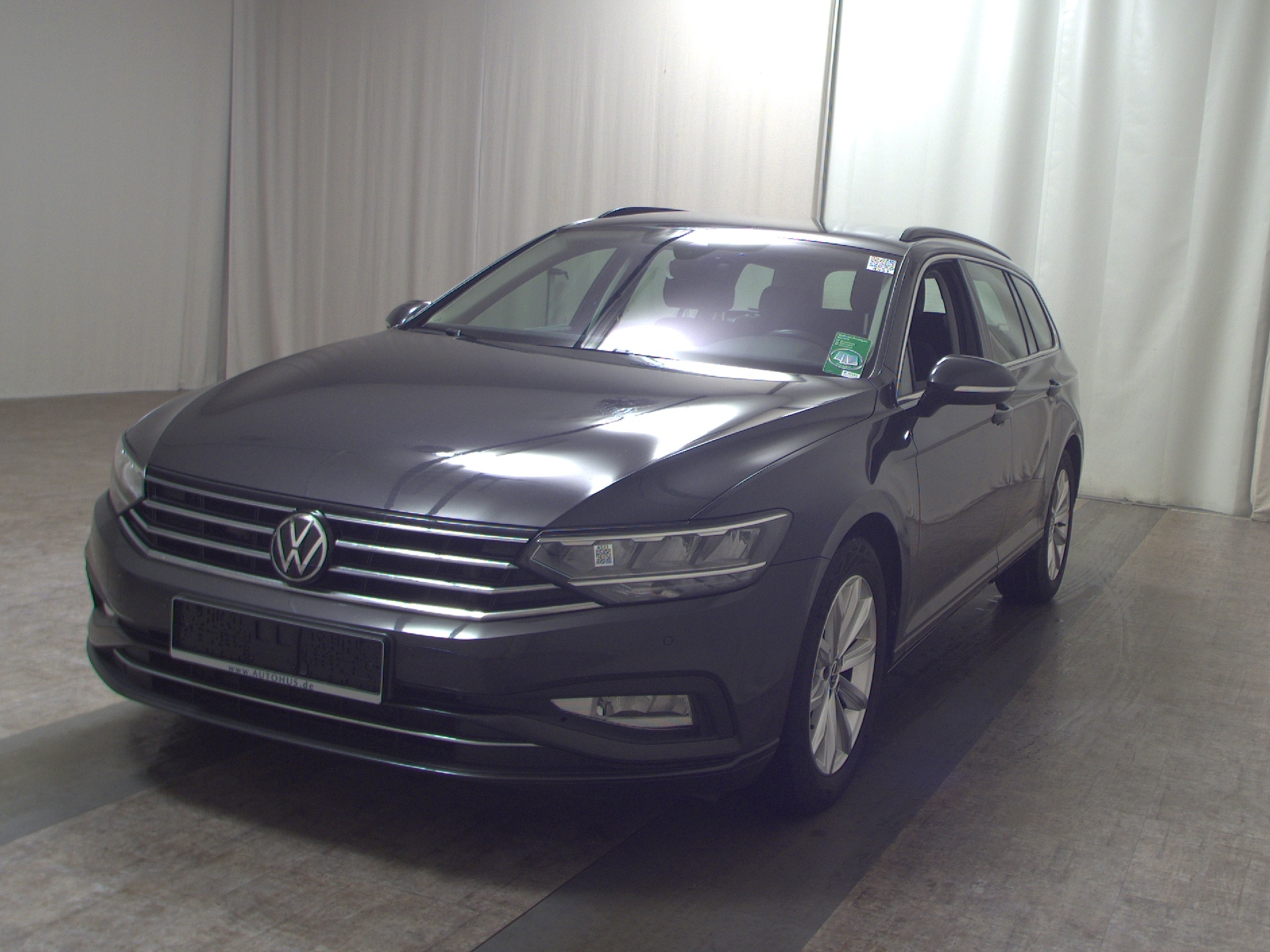 Volkswagen Passat Var. 1.5 TSI Business Nav LED AID RFK AHK 2