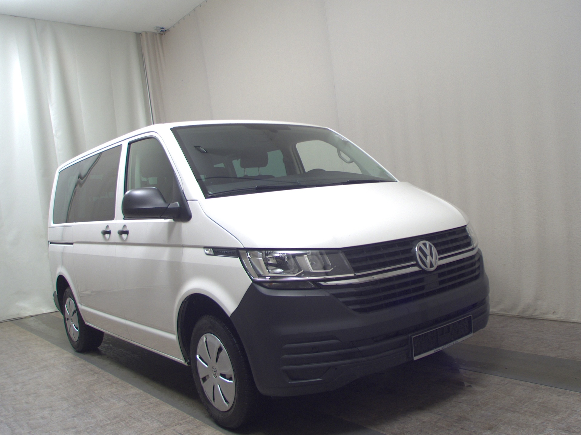 Volkswagen T6.1 Kombi 2.0 TDI 9-Sitze Klima PDC 3