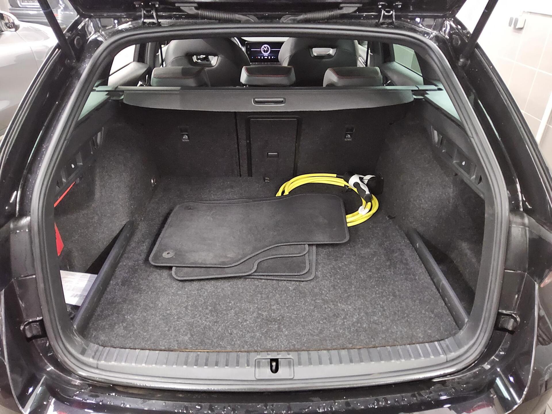 Skoda Octavia Kombi 1.4 TSI iV RS Navi vc Matrix 12