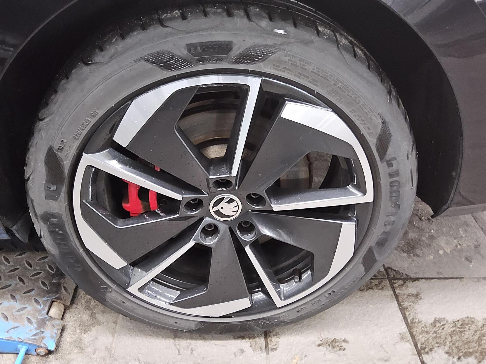 Skoda Octavia Kombi 1.4 TSI iV RS Navi vc Matrix 11