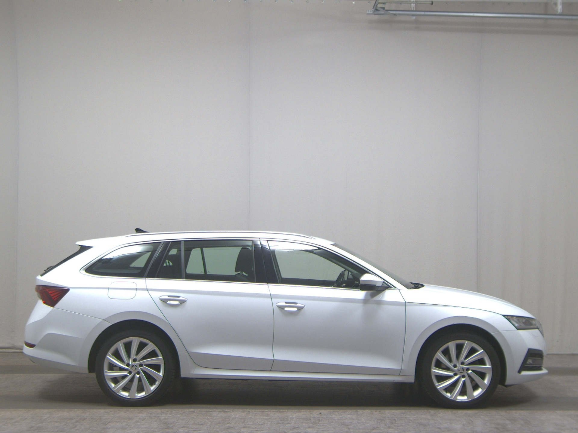 Skoda Octavia Kombi 1.4 TSI Style Navi LED RFK ACC vc