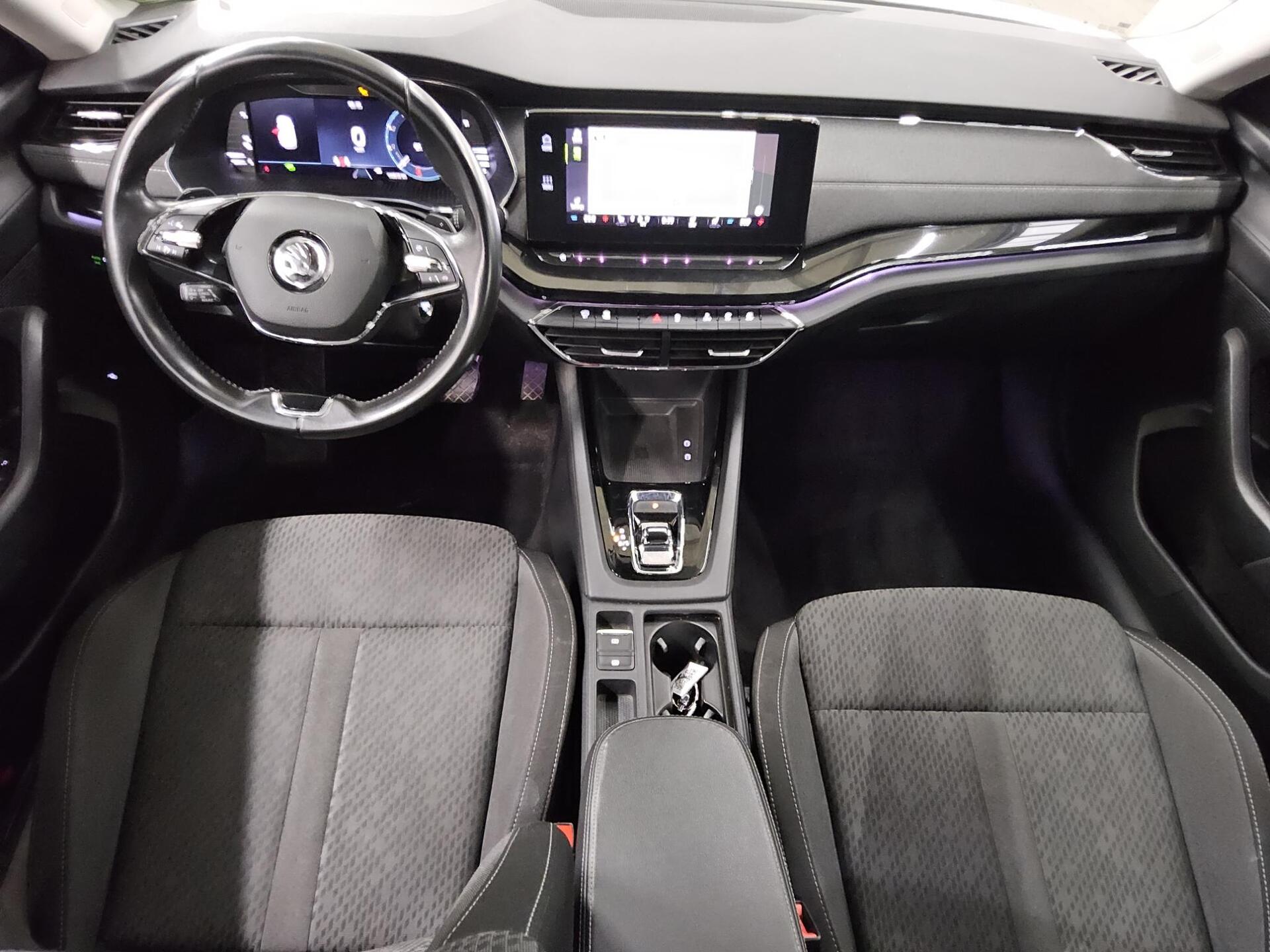 Skoda Octavia Kombi 1.4 TSI Style Navi LED RFK ACC vc 5