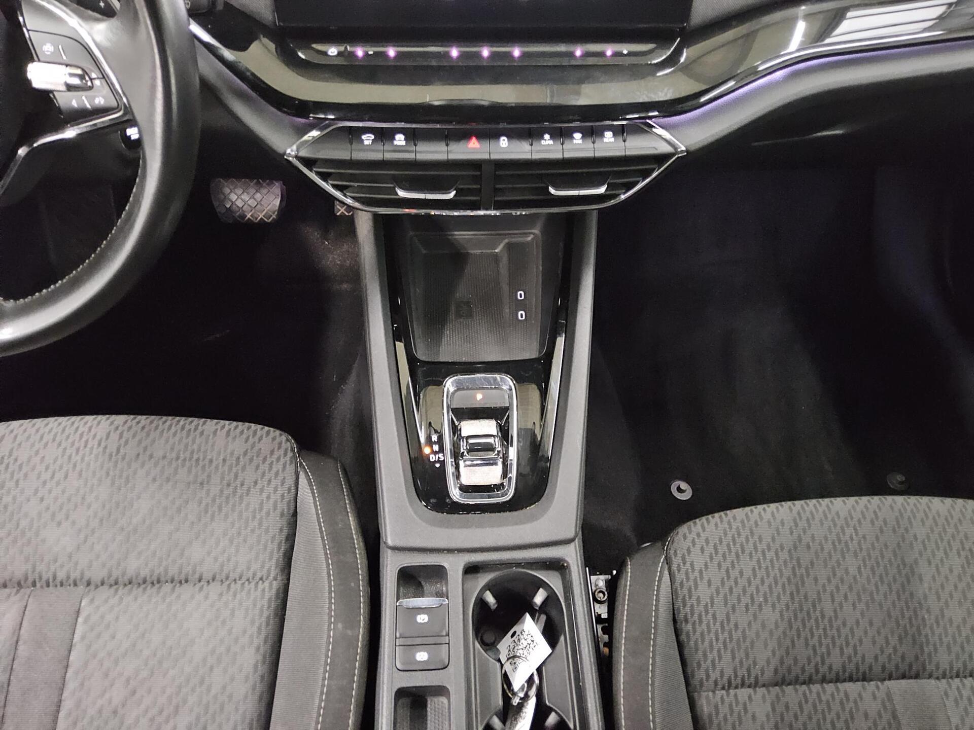 Skoda Octavia Kombi 1.4 TSI Style Navi LED RFK ACC vc 6