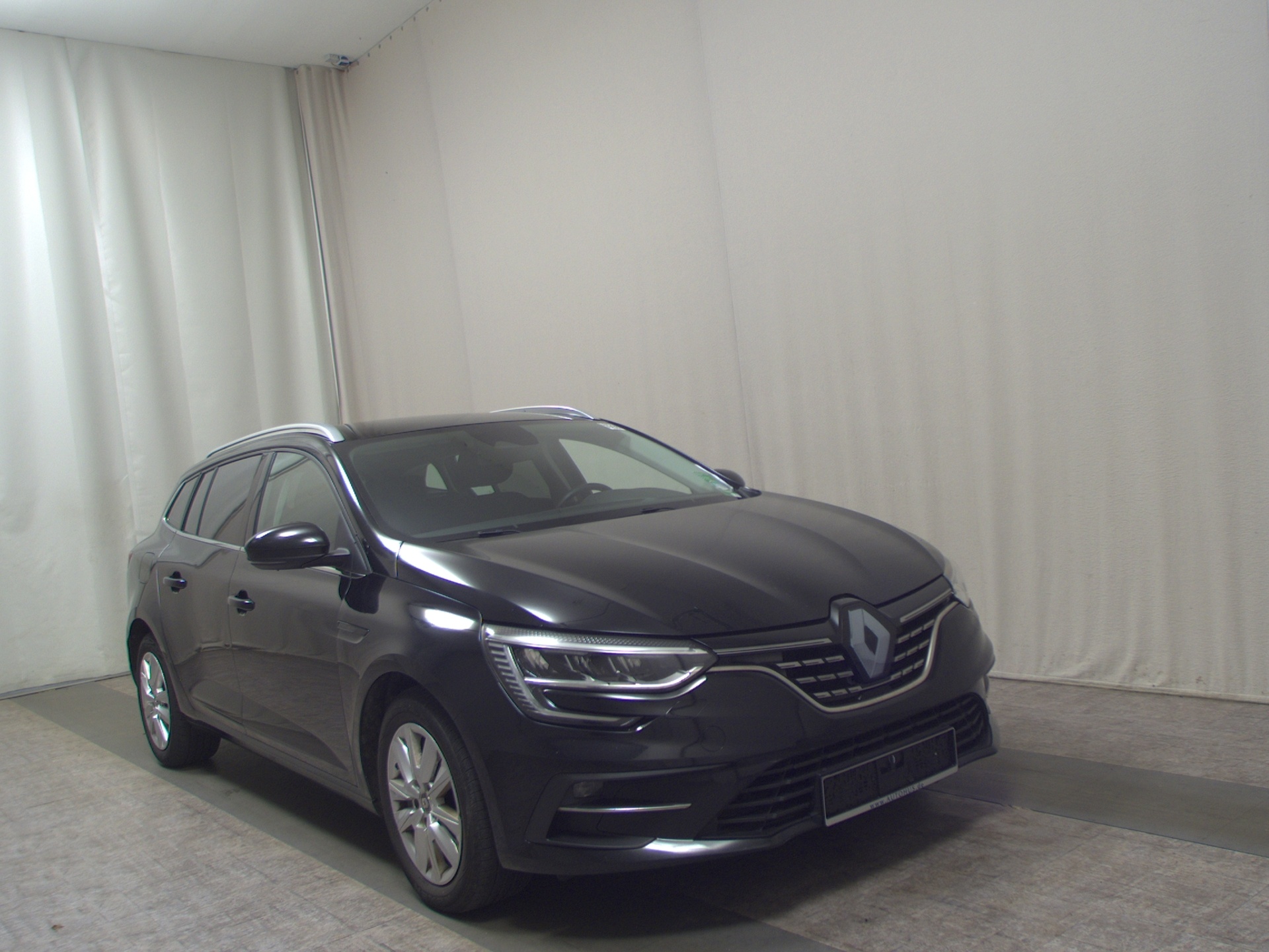 Renault Megane Grandtour 1.5 AHK LED PDC Shz Tempomat 3
