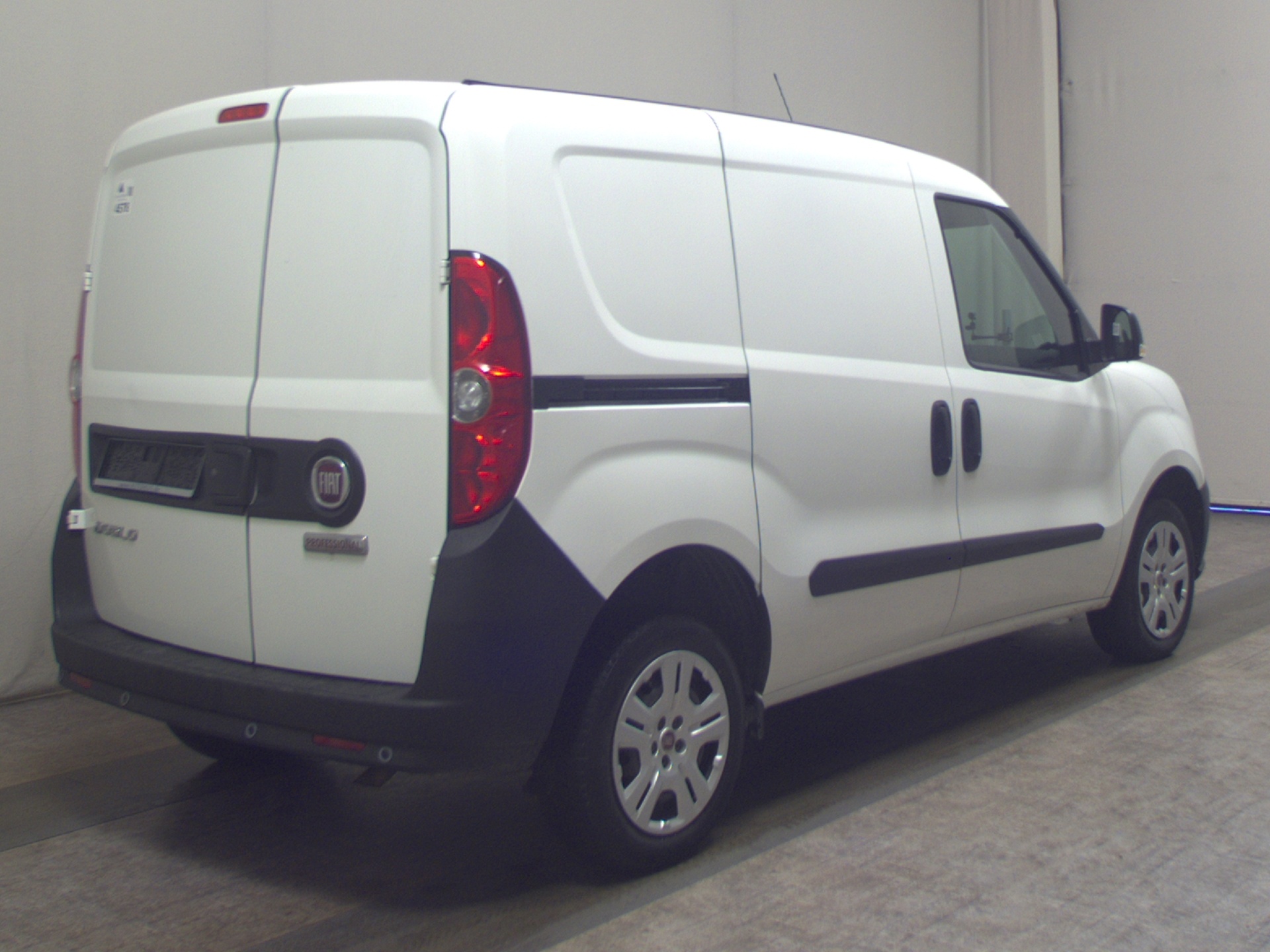 Fiat Doblo Cargo 1.3 Multijet 2-Sitze PDC Tempo Klima 4