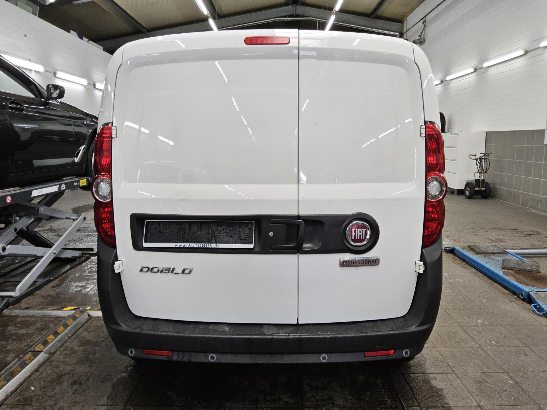 Fiat Doblo Cargo 1.3 Multijet 2-Sitze PDC Tempo Klima 10