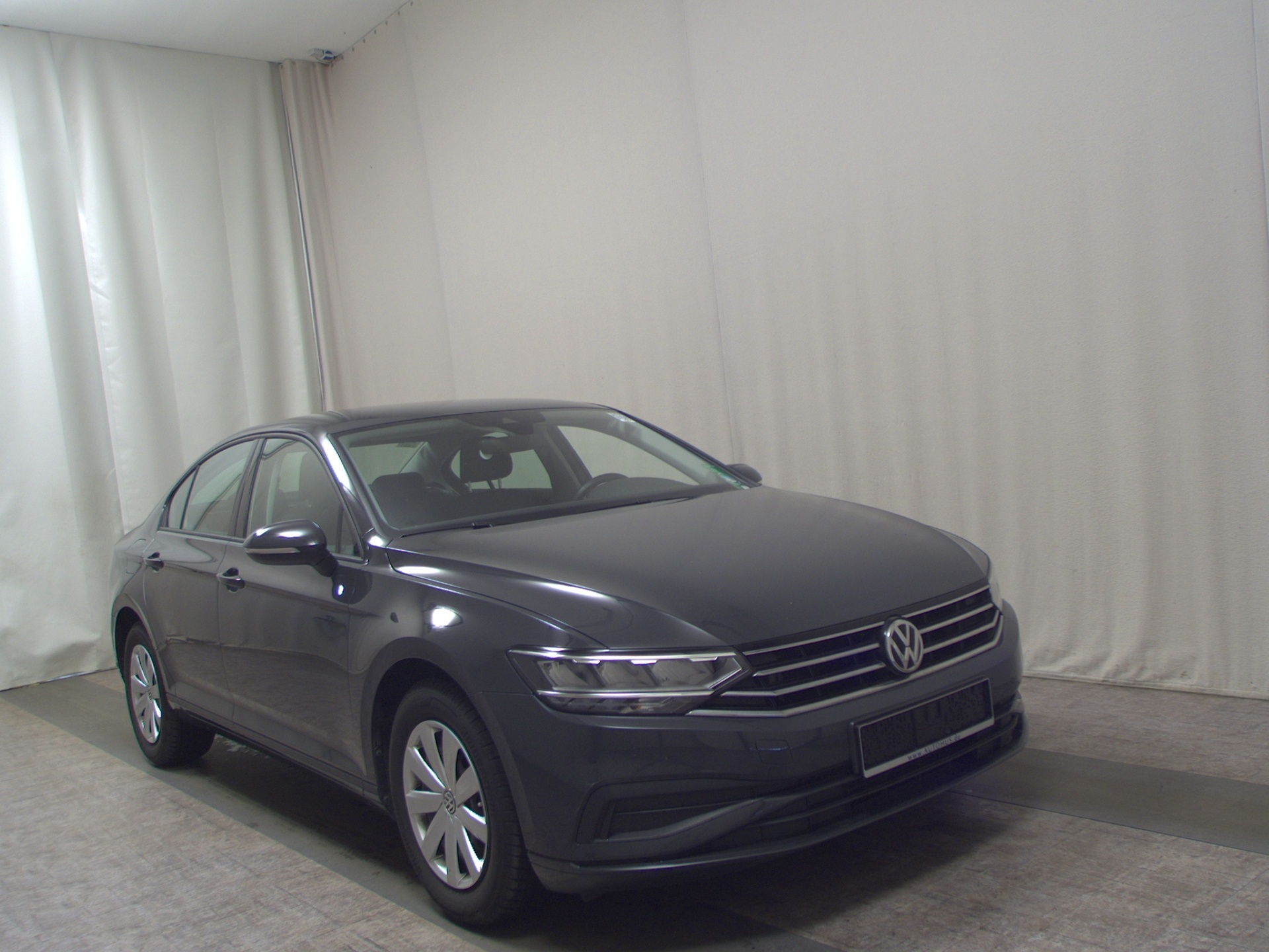 Volkswagen Passat 1.5 TSI Navi LED RFK SHZ ACC 3
