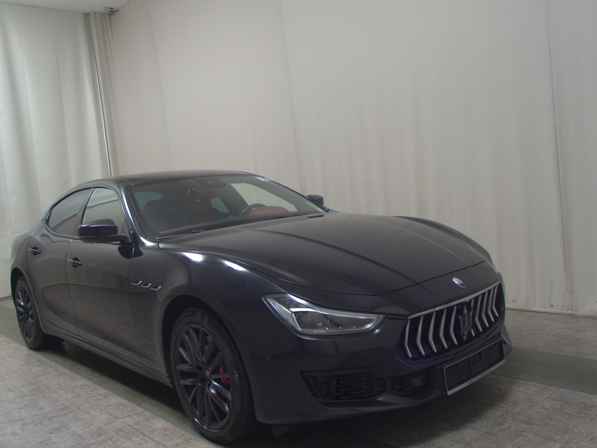 Maserati Ghibli 3.0 V6 Leder Navi Schiebedach Kamera 3