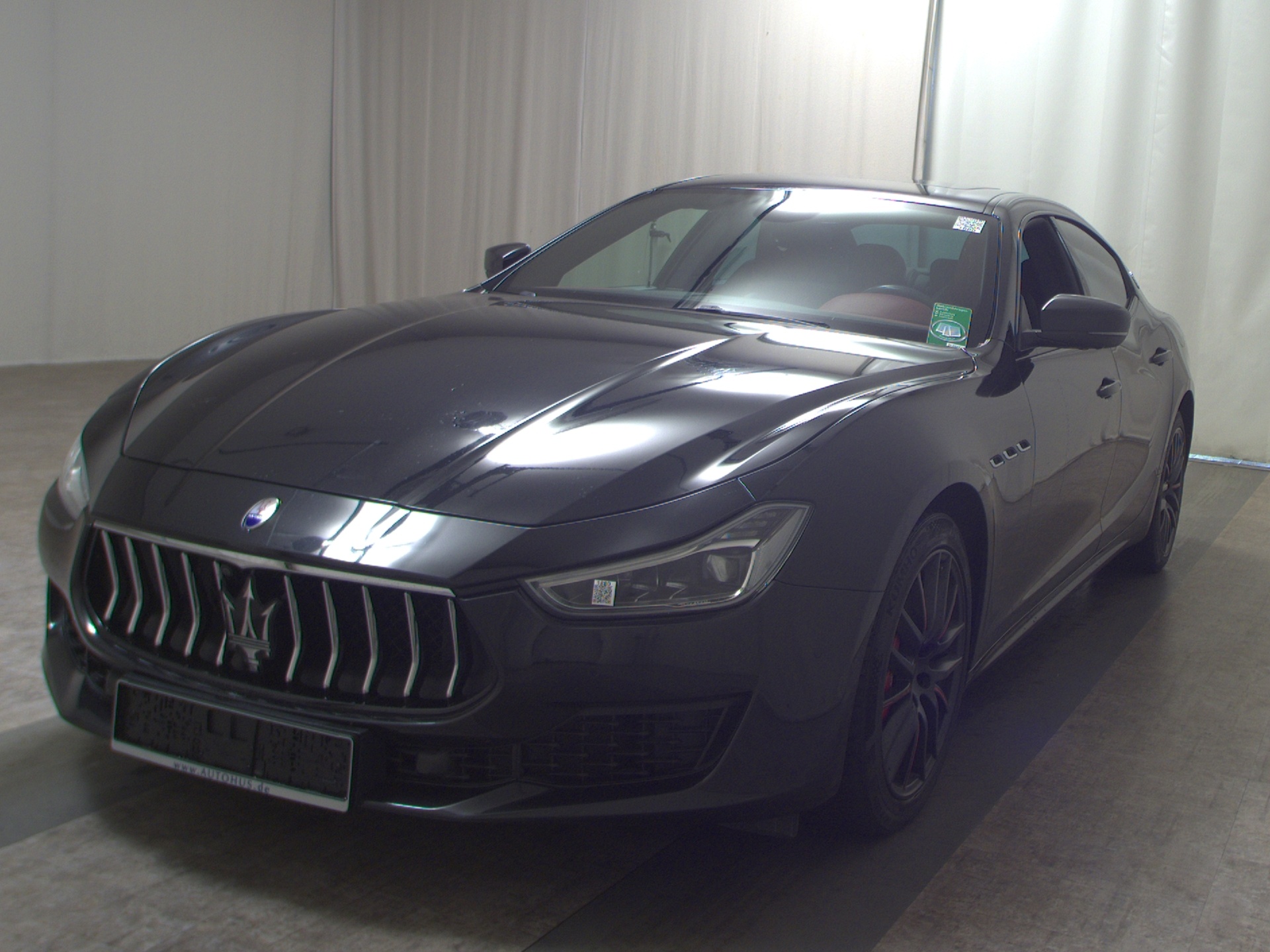 Maserati Ghibli 3.0 V6 Leder Navi Schiebedach Kamera 2