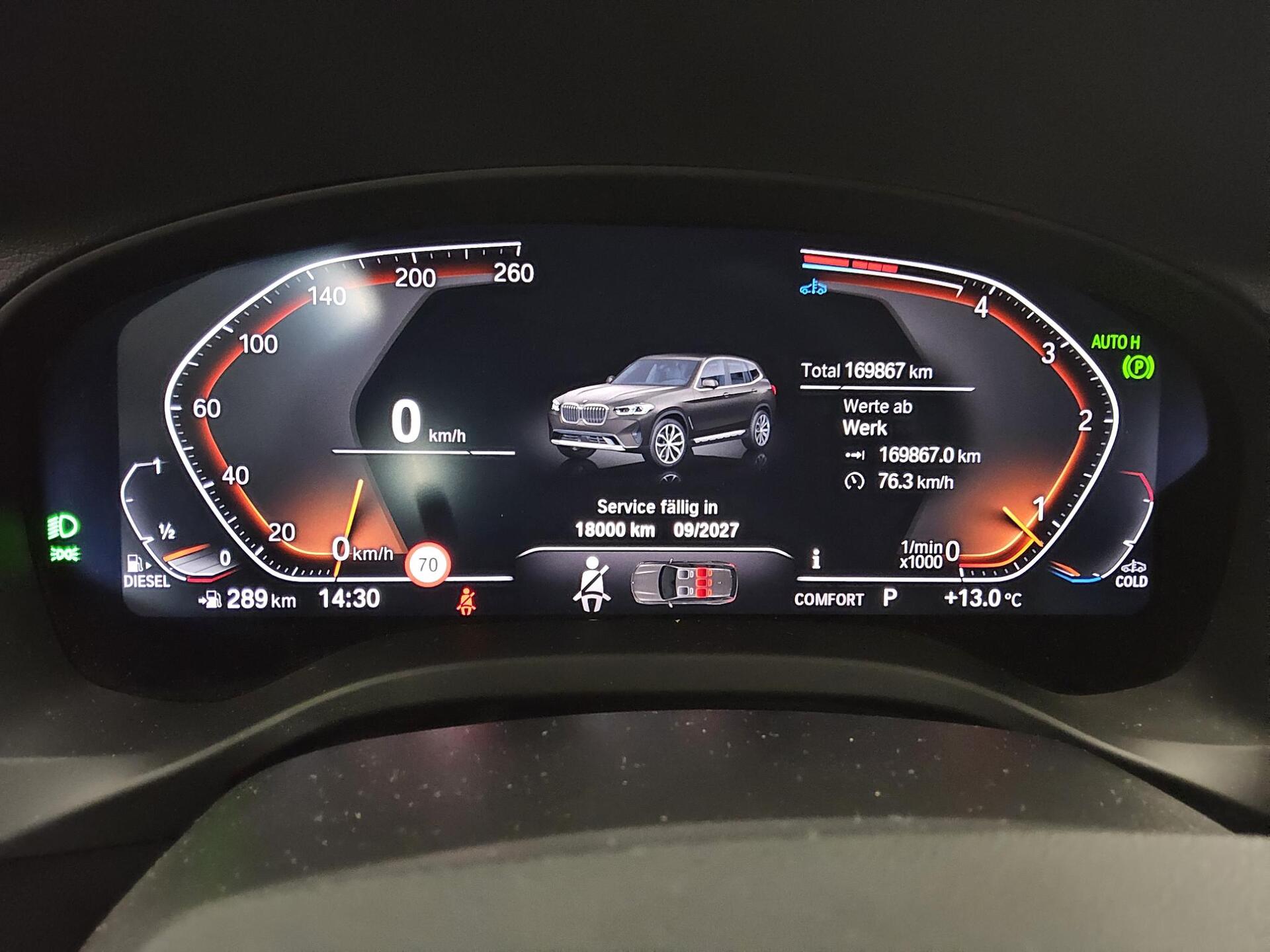 BMW X3 xDrive20d X-Line Leder Navi LED AHK ACC RFK 8