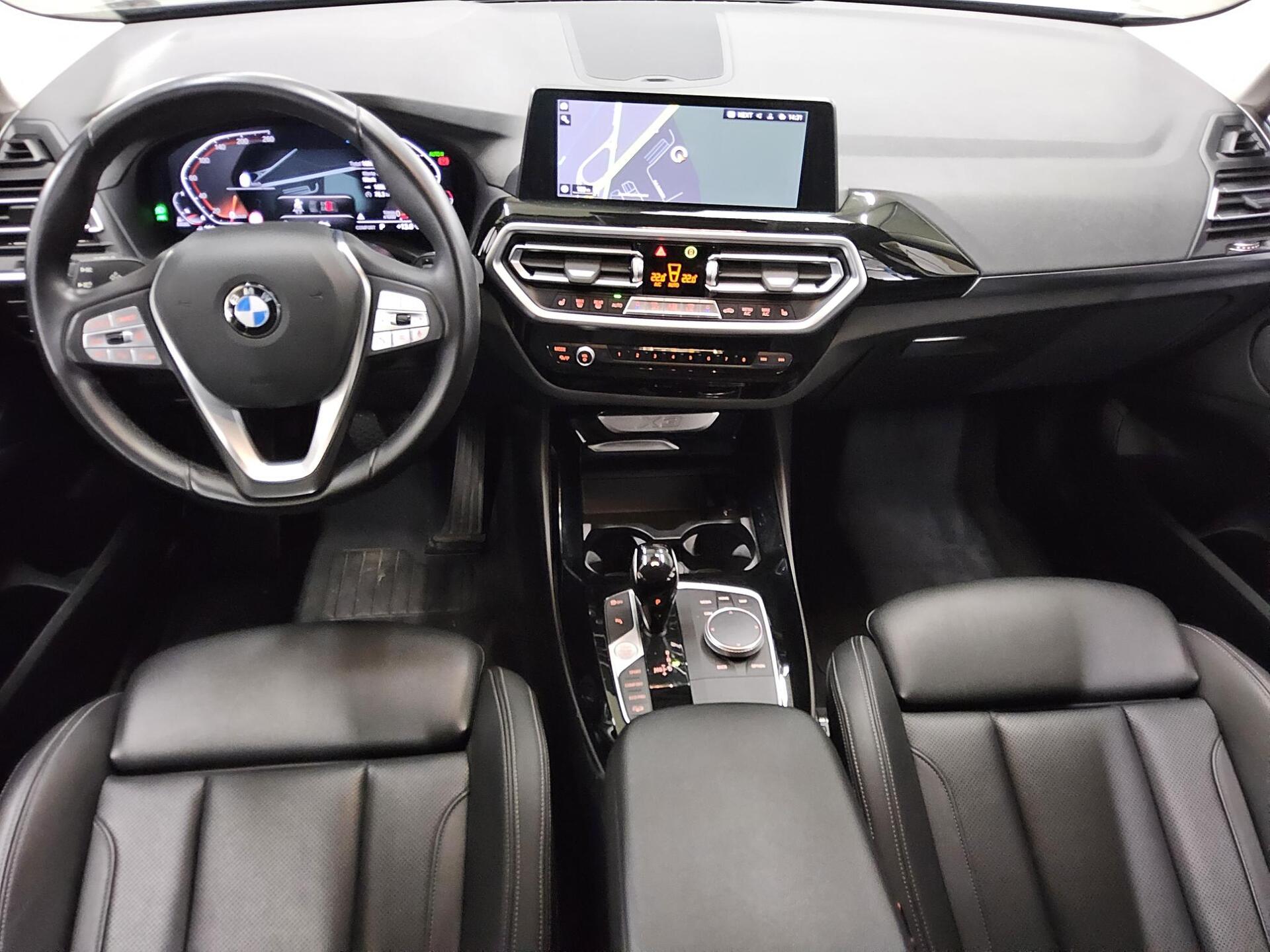 BMW X3 xDrive20d X-Line Leder Navi LED AHK ACC RFK 5