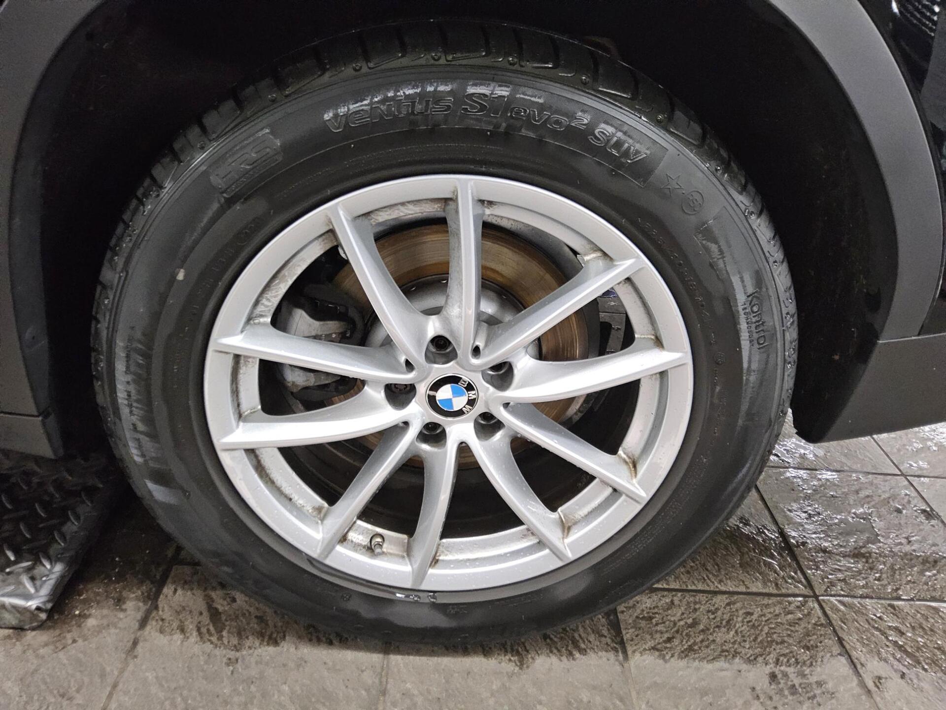 BMW X3 xDrive20d X-Line Leder Navi LED AHK ACC RFK 11