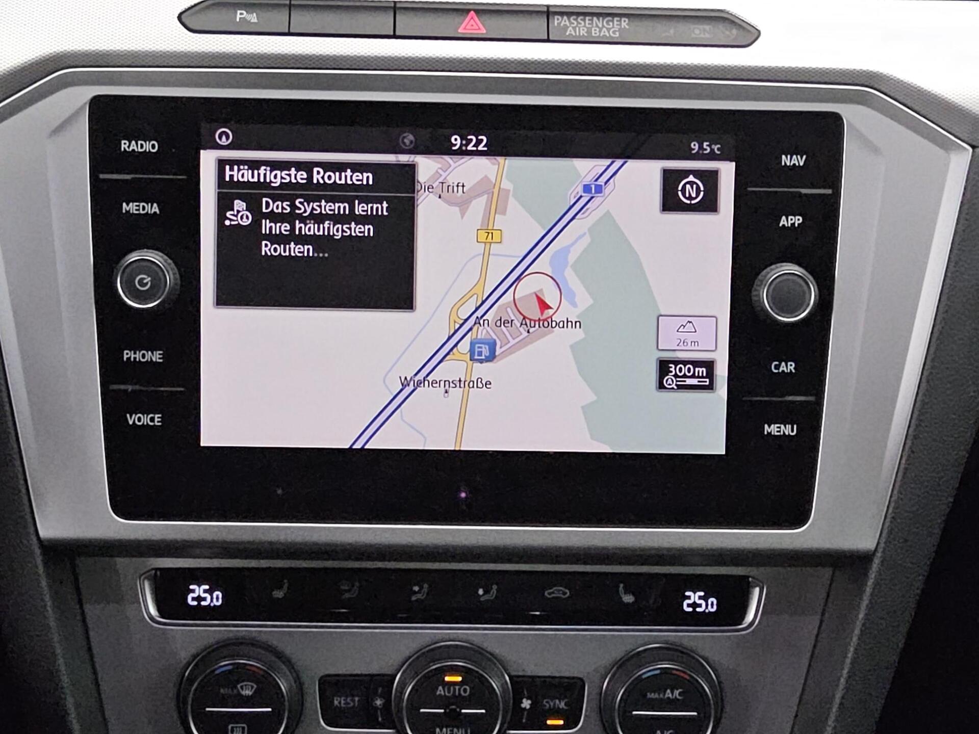 Volkswagen Passat Var. 2.0 TDI Comf. Navi LED AID RFK 4xShz 7