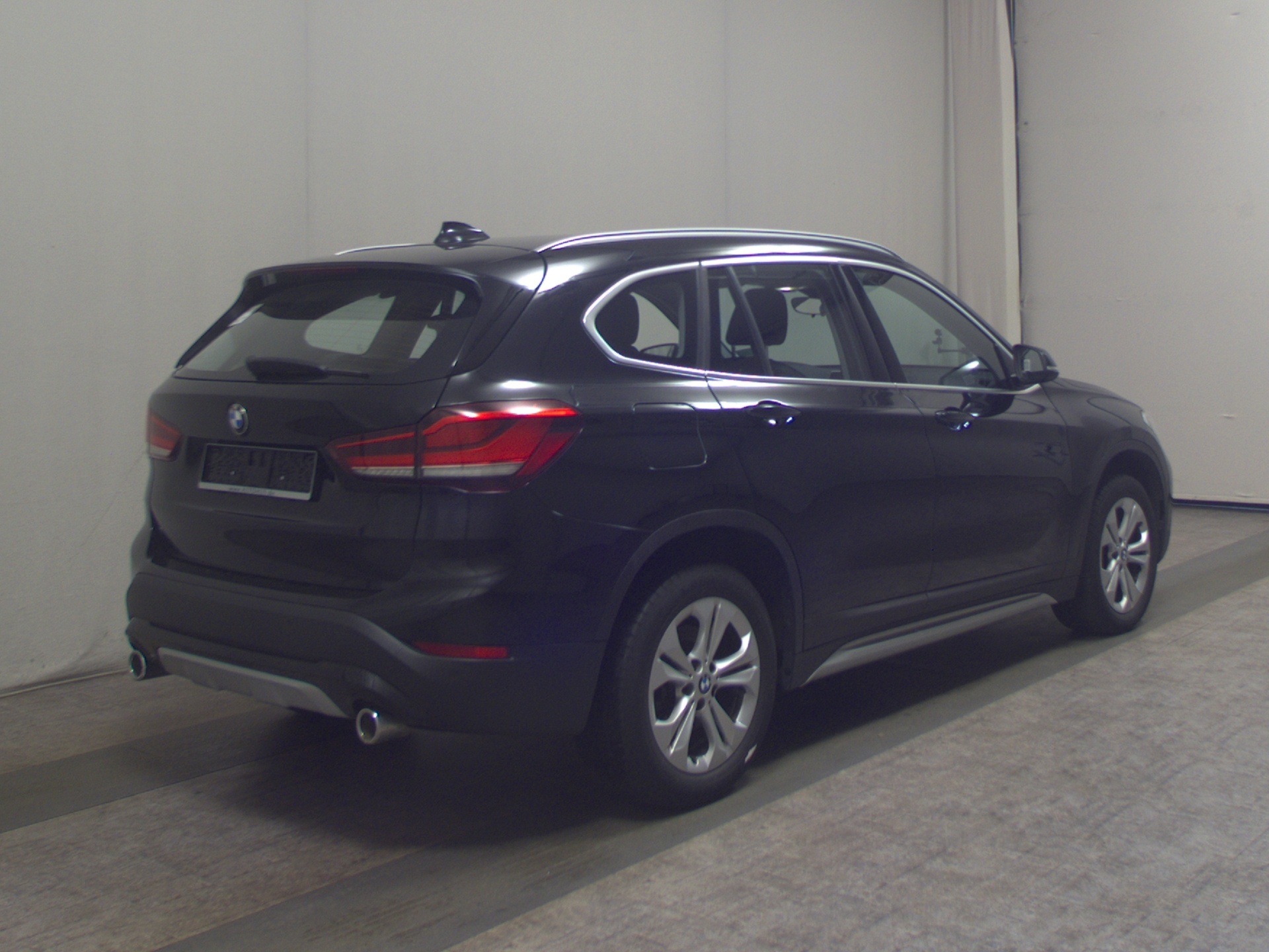 BMW X1 sDrive20d X-Line T-Leder Navi LED HiFi PDC 4