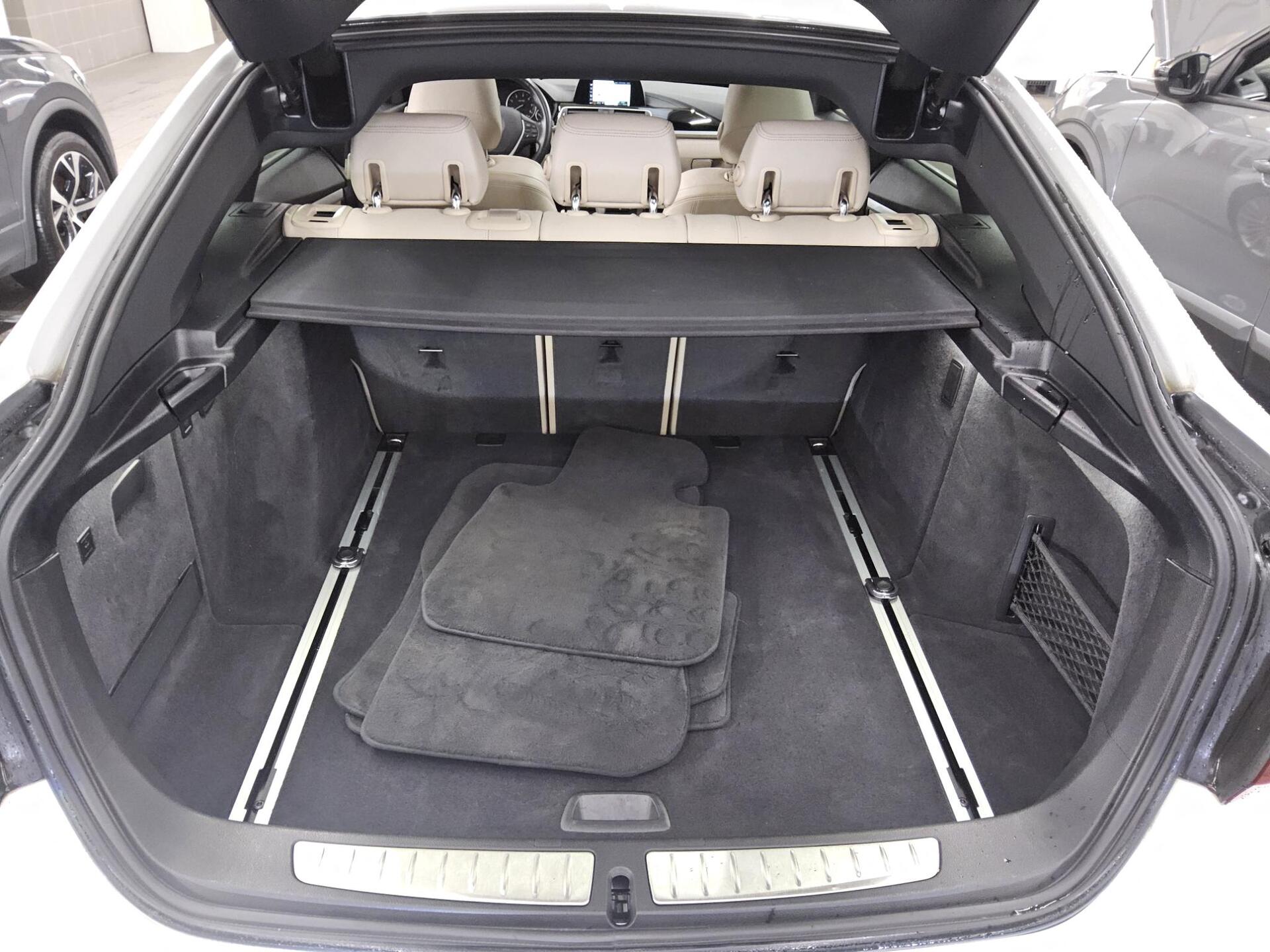 BMW 318 Gran Turismo Luxury-Line Navi LED Pano 12