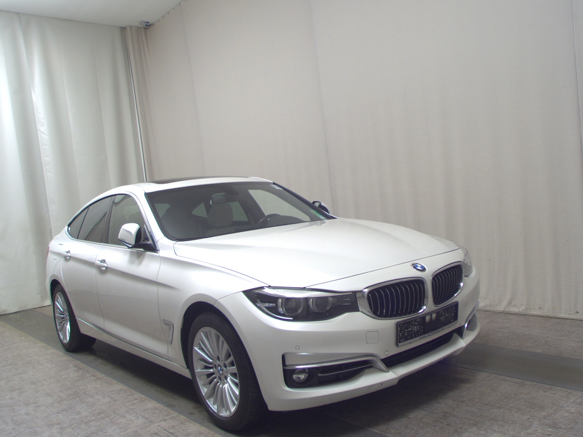 BMW 318 Gran Turismo Luxury-Line Navi LED Pano 3