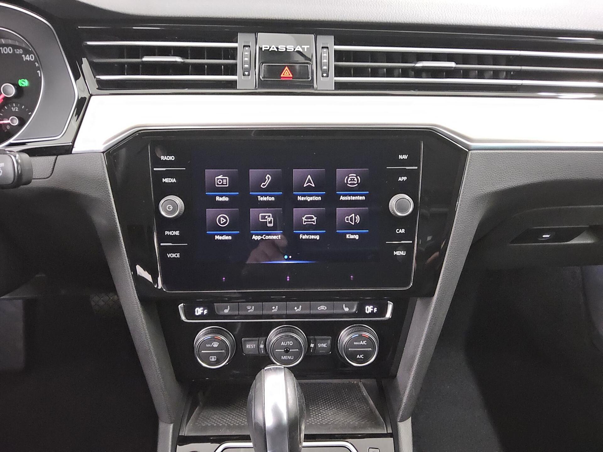 Volkswagen Passat 1.5 TSI Elegance Matrix-LED Navi Kamera 7