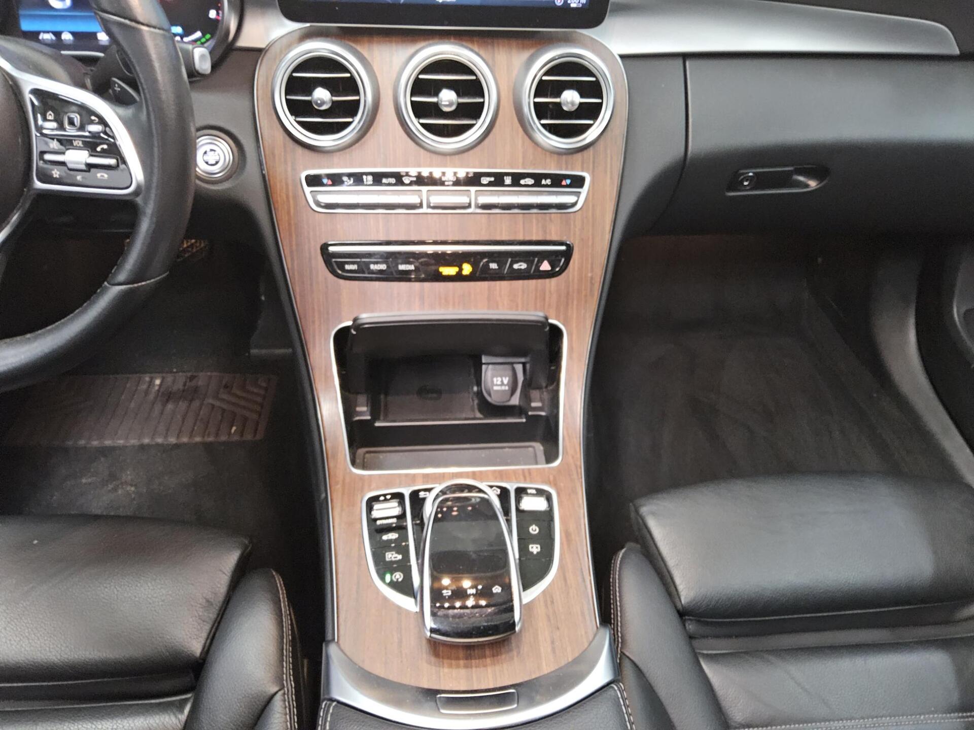 Mercedes-Benz C 300 Avantgarde Airm. Navi Multibeam GSD StHzg 6