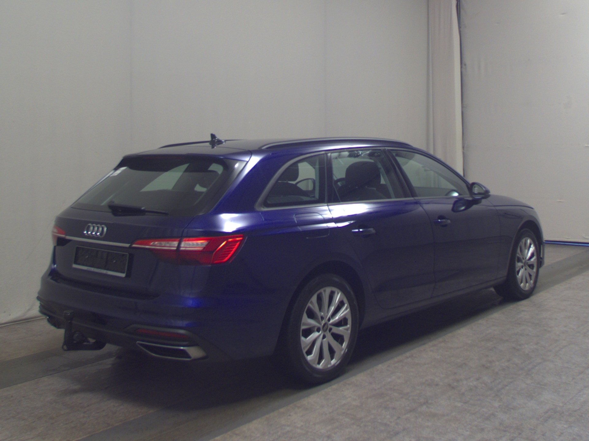 Audi A4 Avant 40 TDI Navi+ LED Massage AHK Sportsitze 4