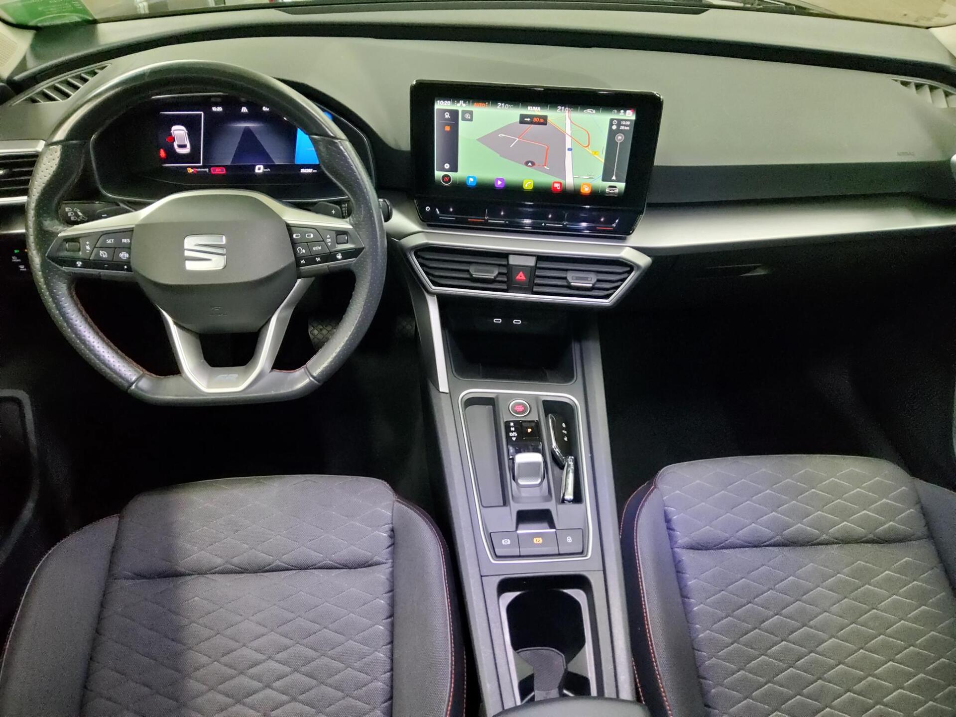 Seat Leon Sportstourer 1.5 eTSI FR AHK Navi vc RfK 5