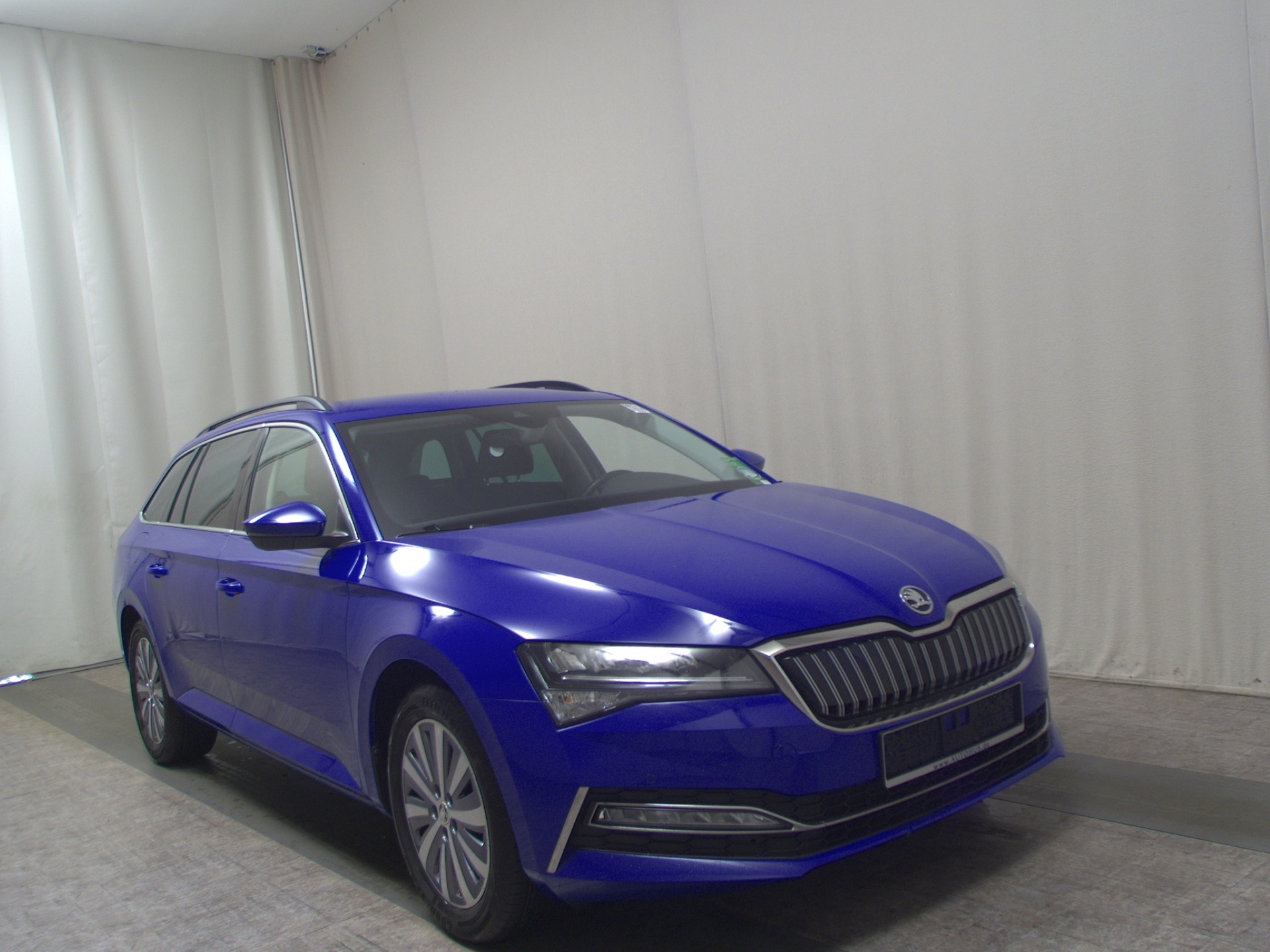 Skoda Superb Kombi 1.4 TSI iV Ambition Navi LED vc RFK 3