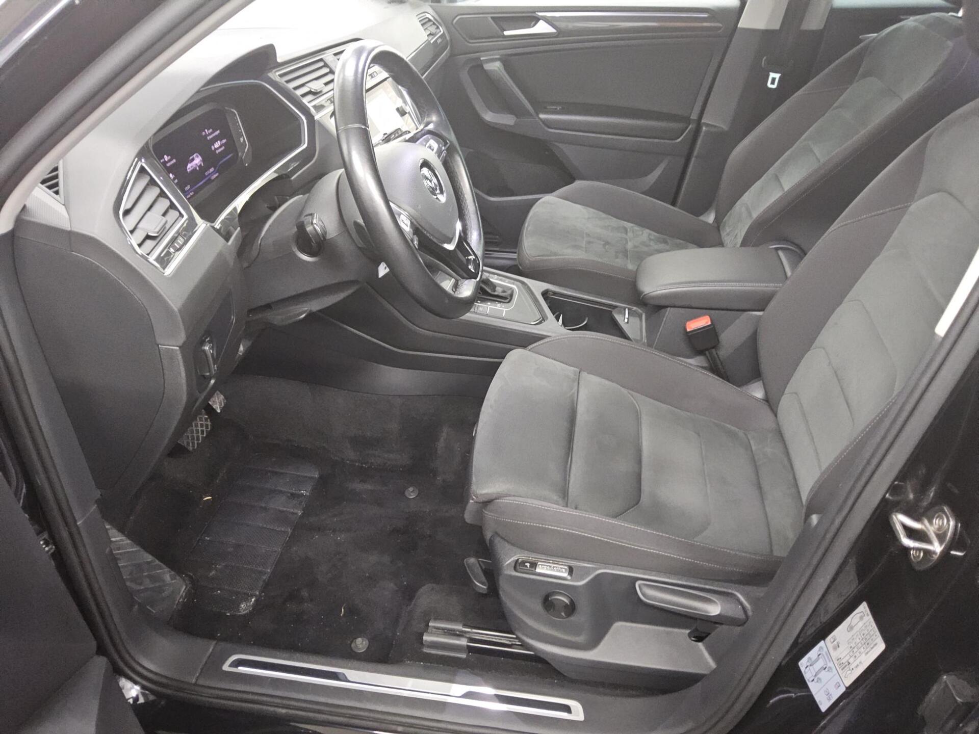 Volkswagen Tiguan 2.0 TDI Highline Navi AID LED RFK 9