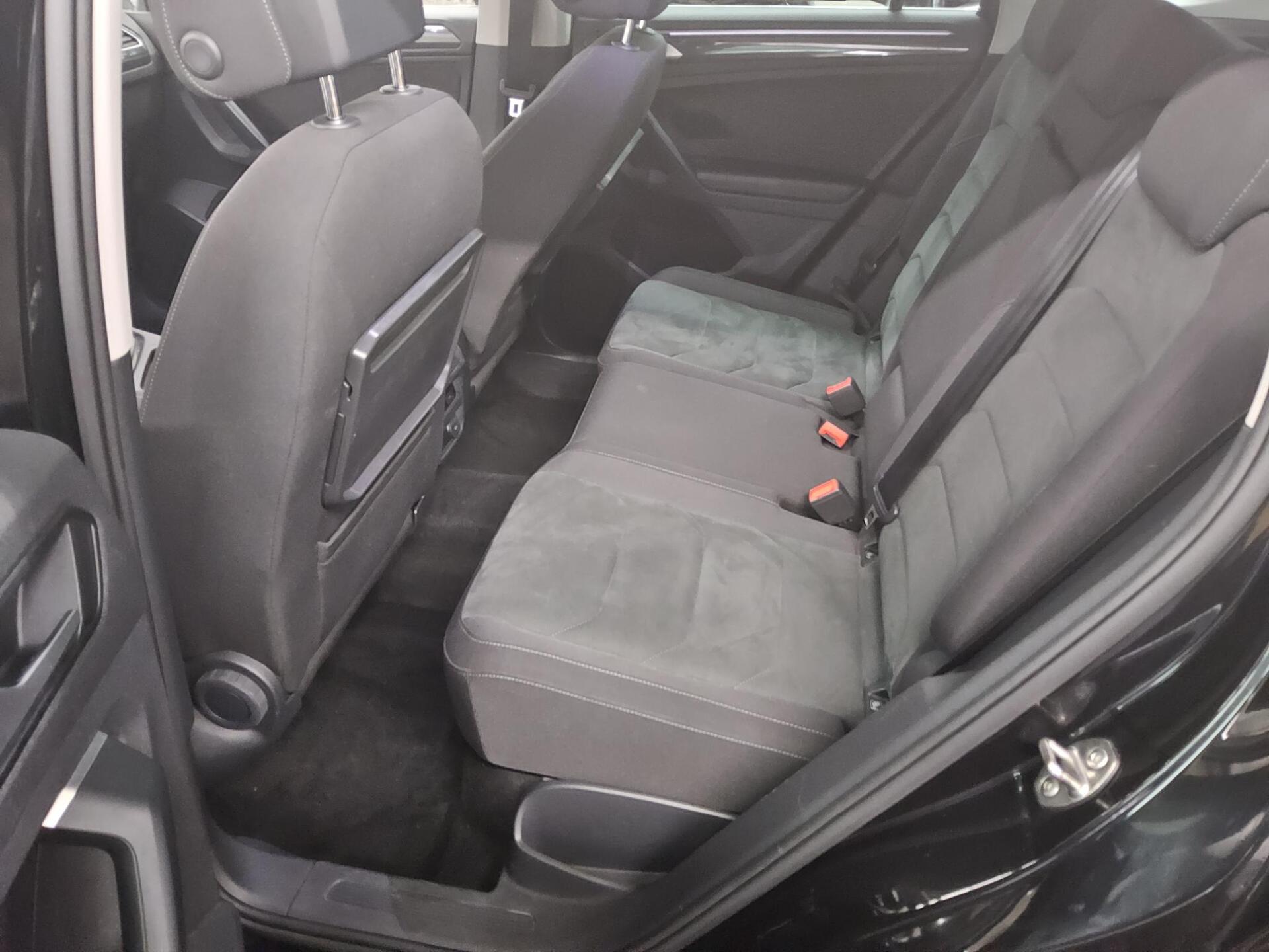 Volkswagen Tiguan 2.0 TDI Highline Navi AID LED RFK 13