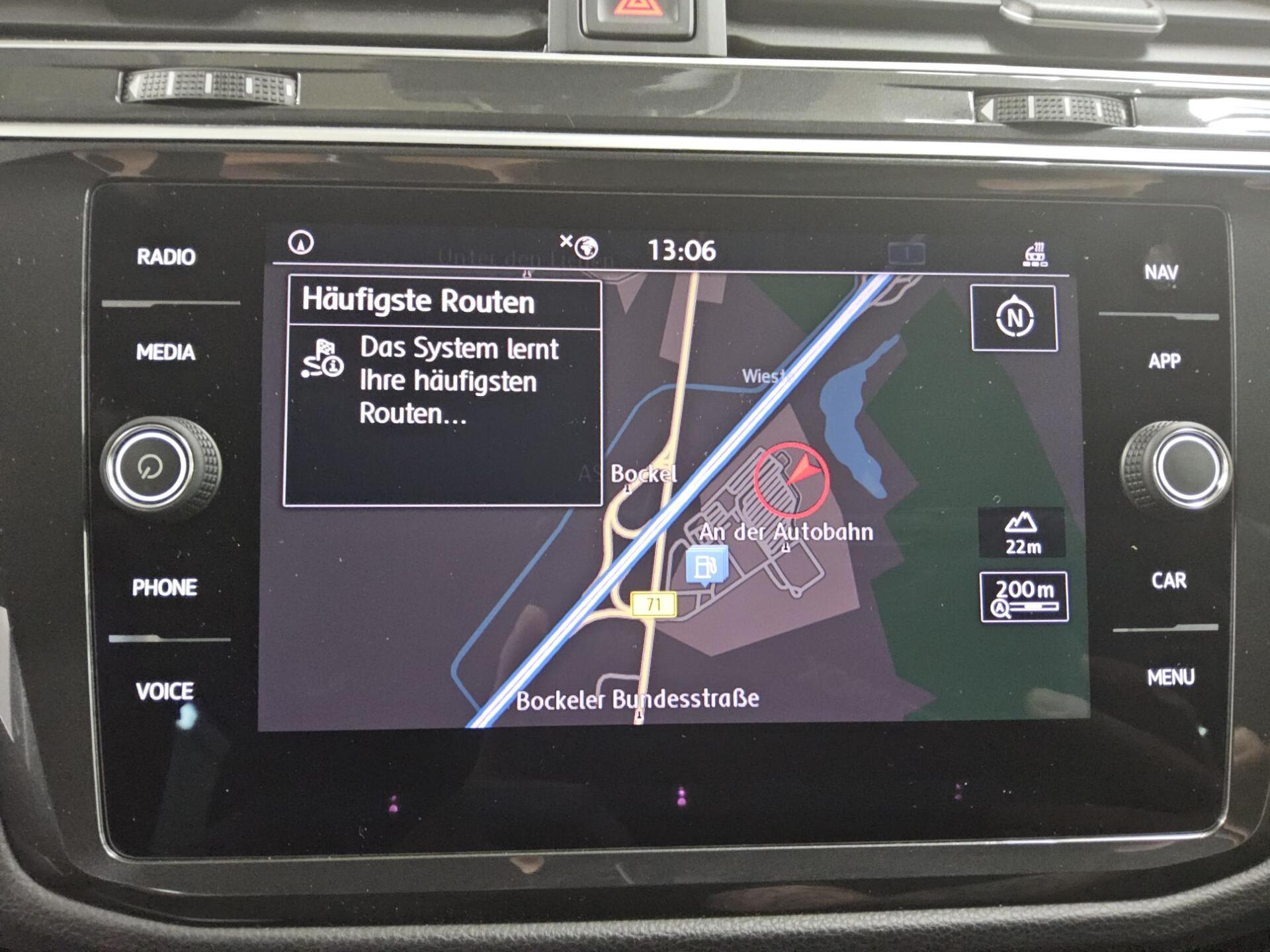 Volkswagen Tiguan 2.0 TDI Highline Navi AID LED RFK 7