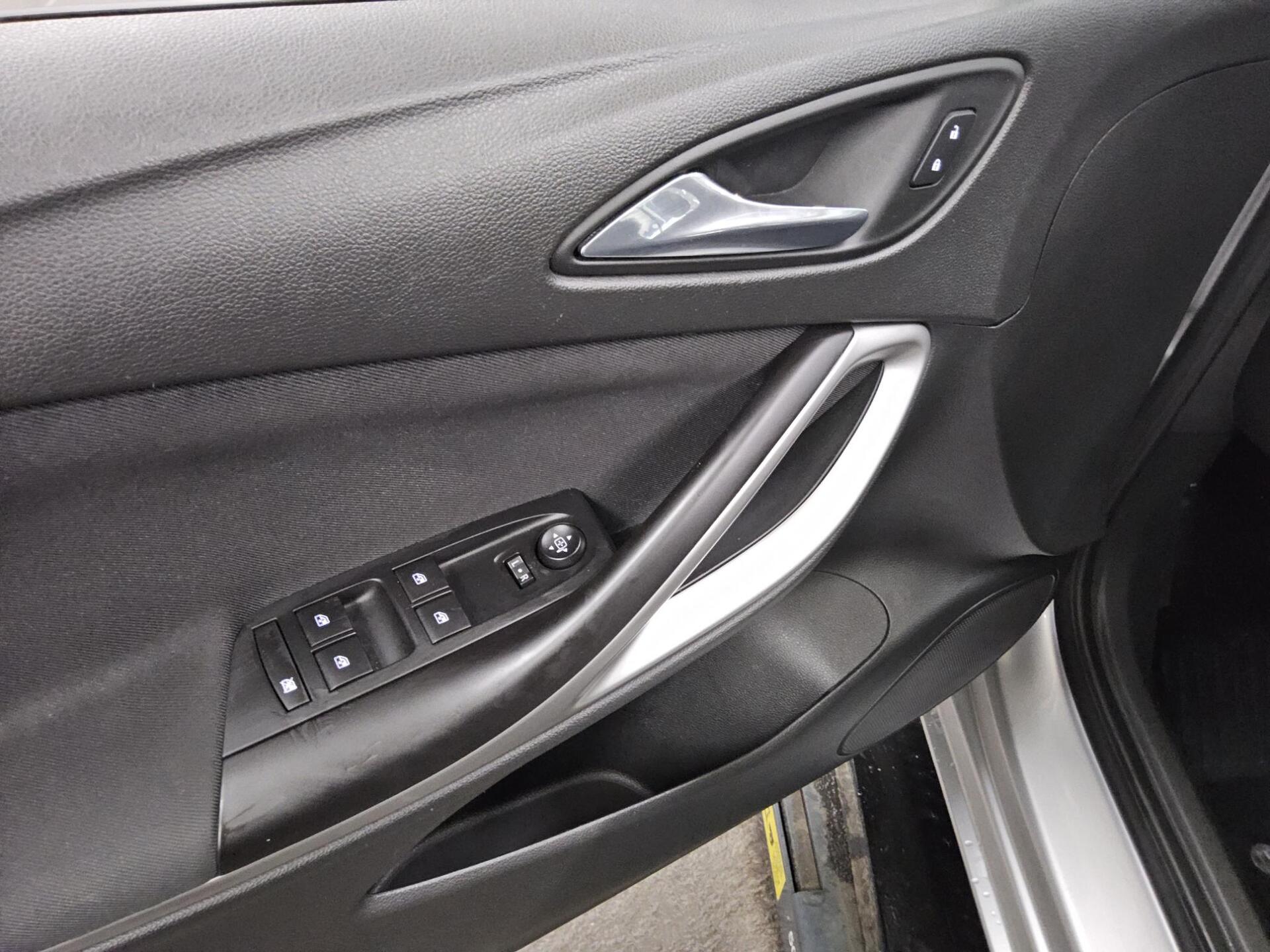 Opel Astra ST 1.6 CDTI Navi PDC Klima Bluetooth 9