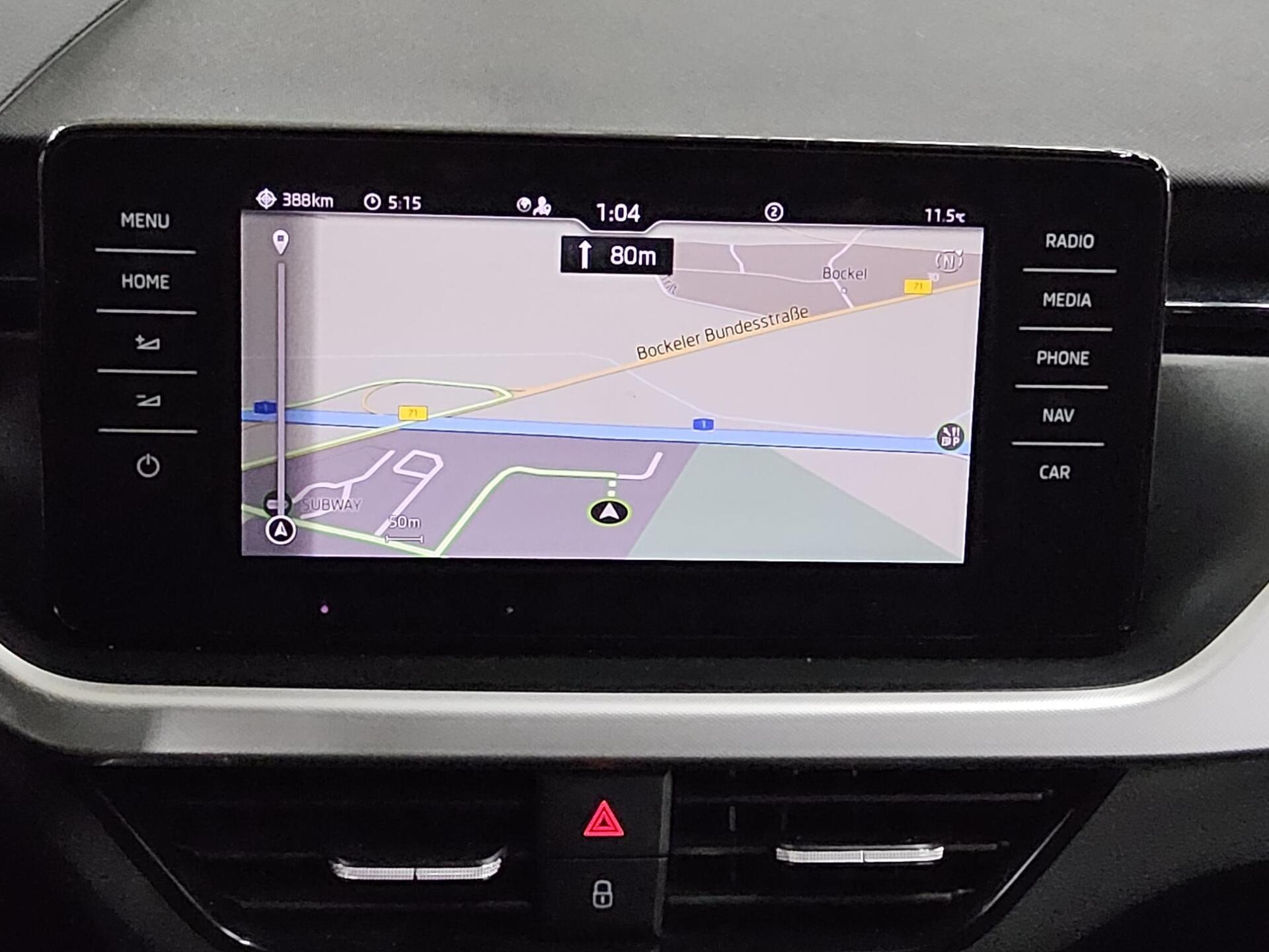 Skoda Scala 1.0 TSI Ambition Navi vc LED SHZ 7