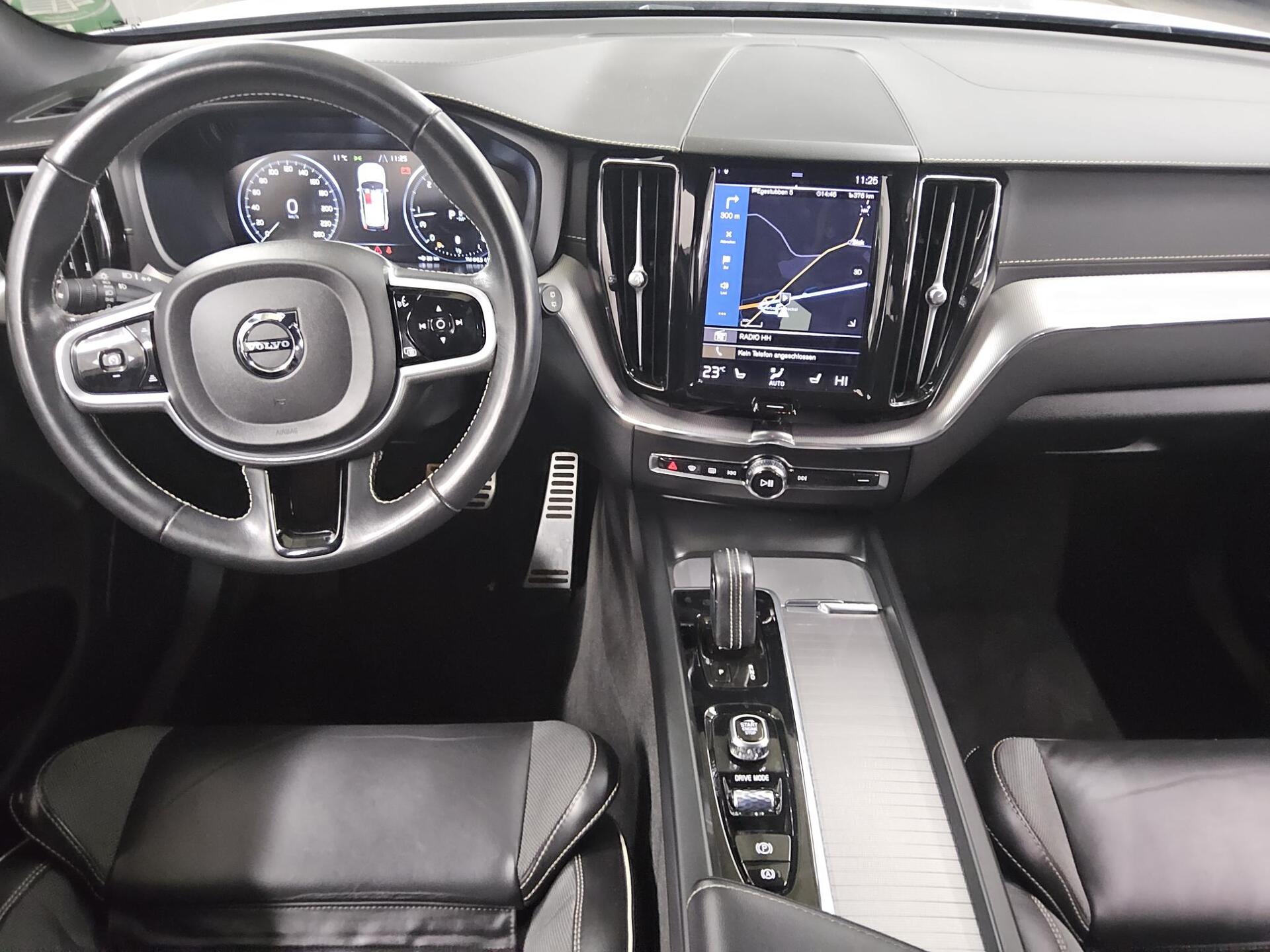 Volvo XC60 B4 D R-Design T-Leder Navi LED ACC AHK PDC 5
