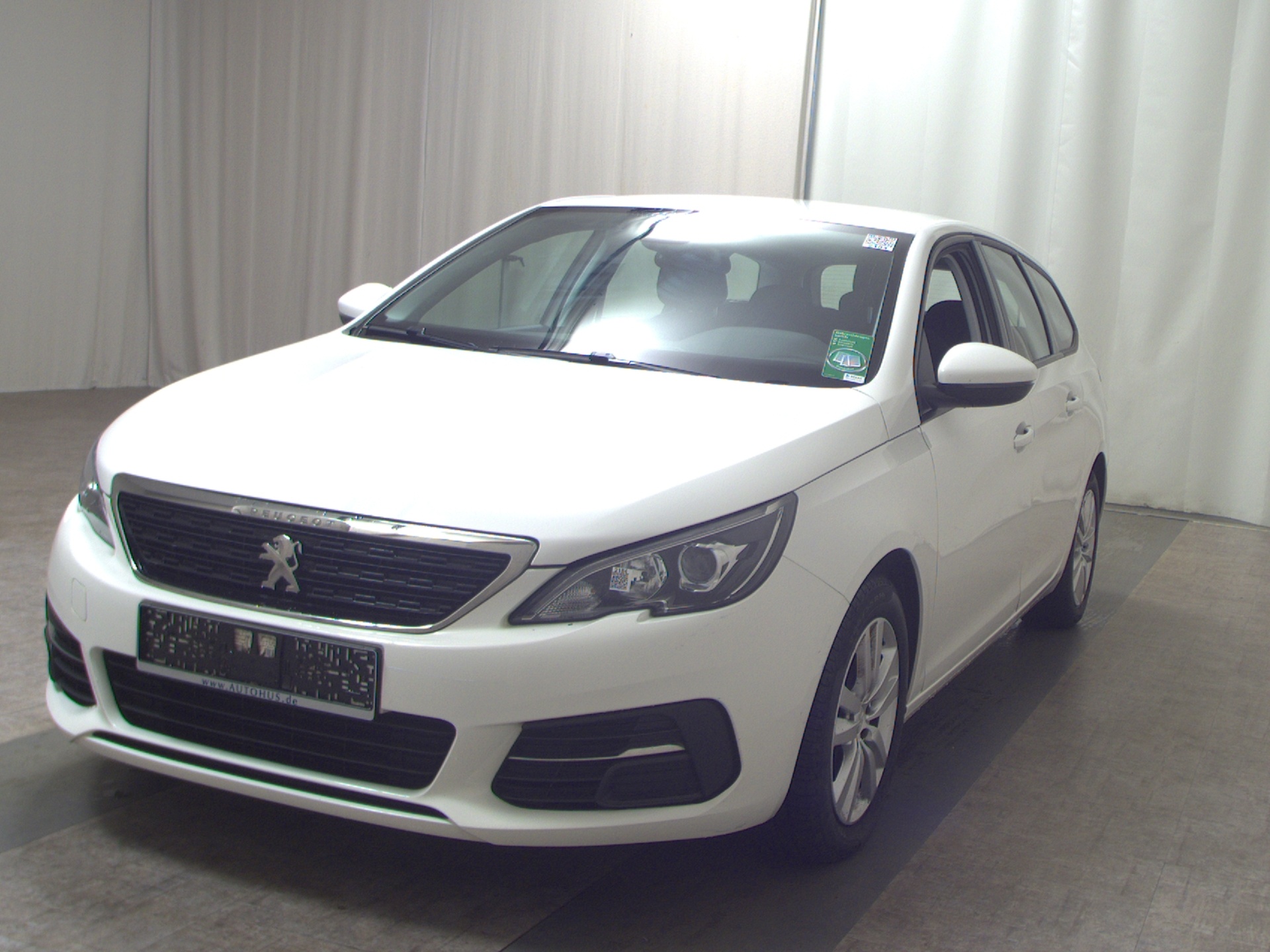 Peugeot 308 1.5 BlueHDI Active Navi Shz PDC Tempomat 2