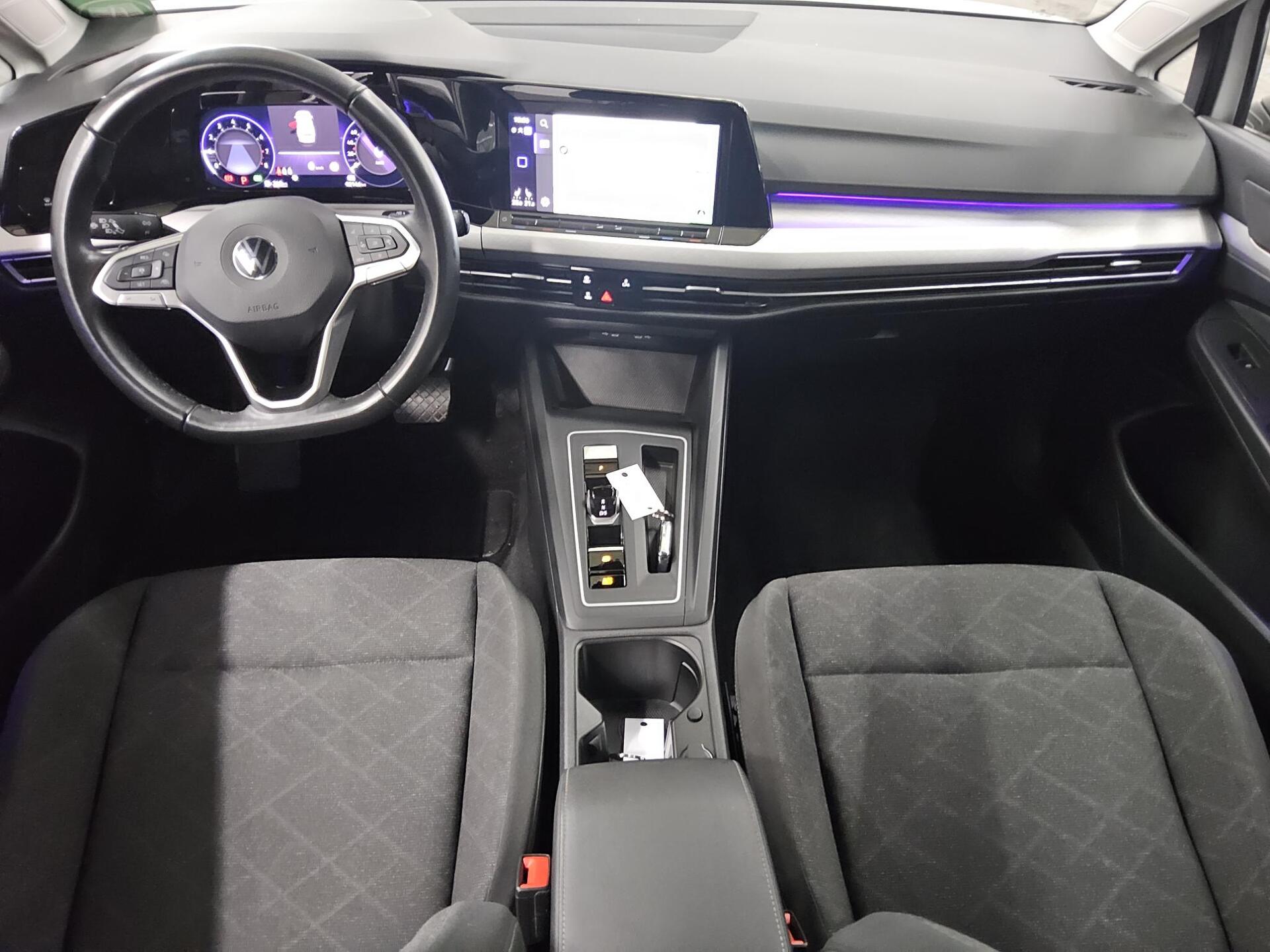 Volkswagen Golf-8 Var. 1.5 eTSI Life Navi LED DC-Pro ACC 5