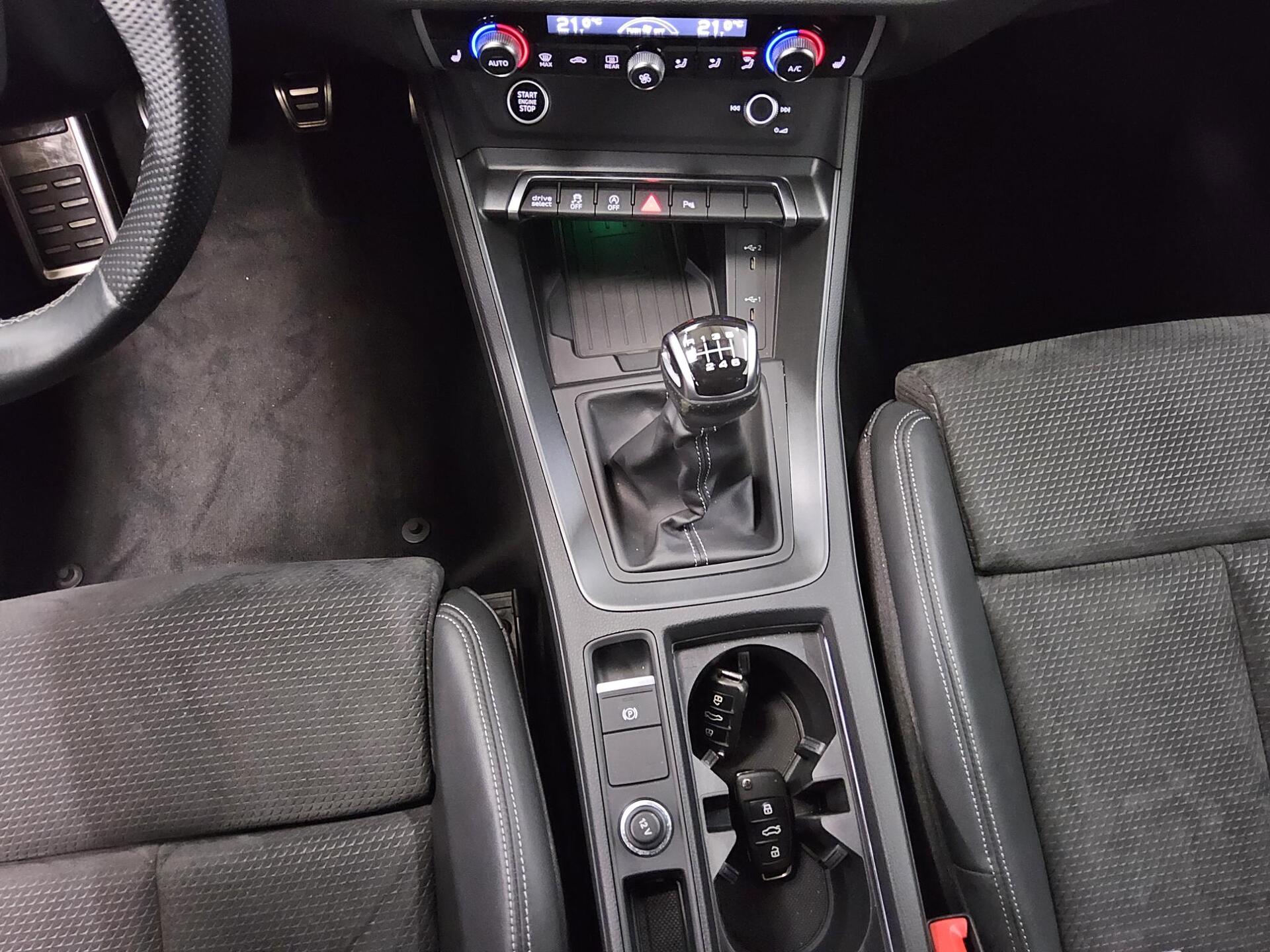 Audi Q3 Sportback 35 TDI S-Line Navi+ vc LED Sound 6