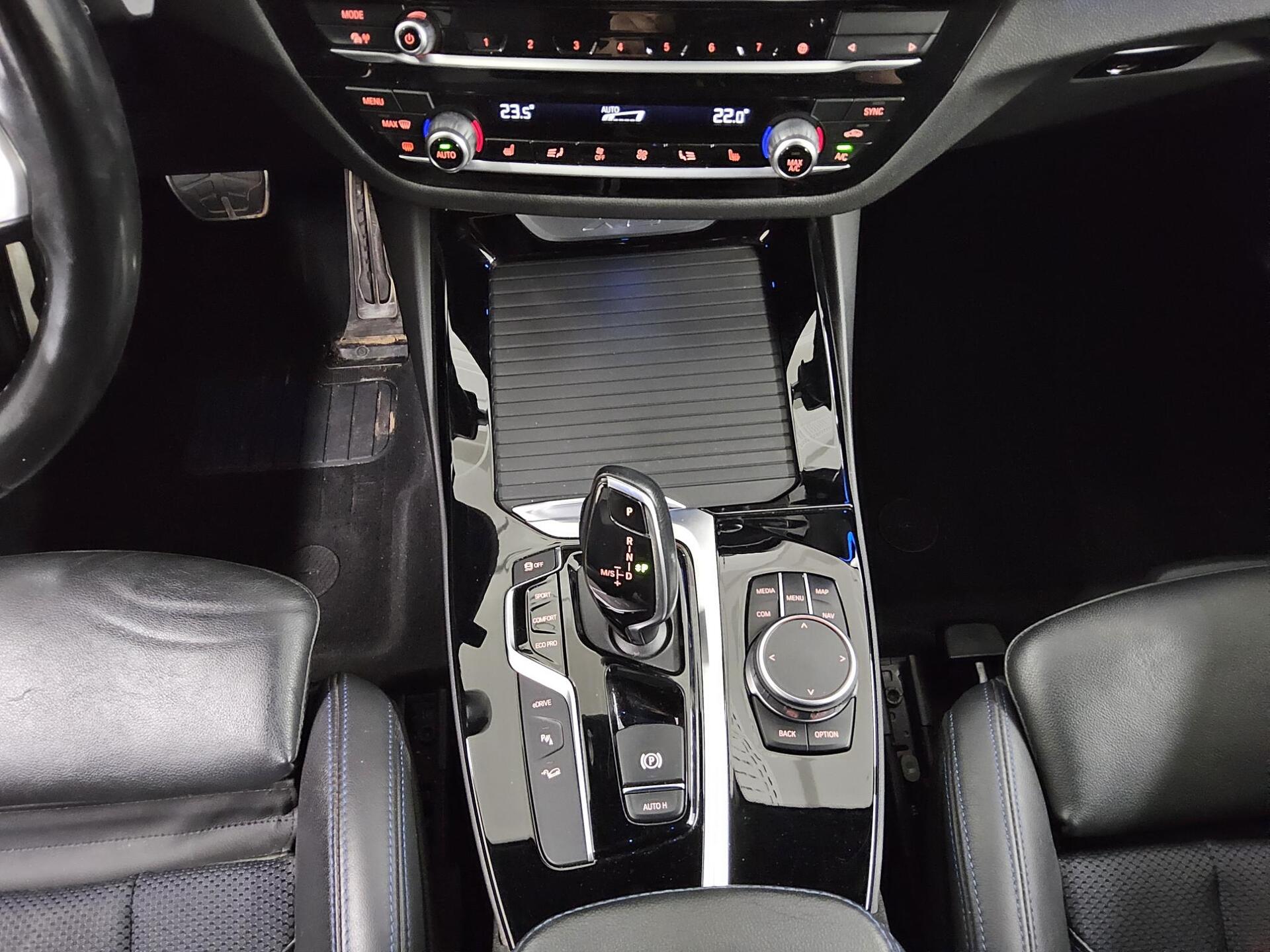 BMW X3 xDrive30e M-Sport Navi LED+ LC-Pro HuD Hifi 6