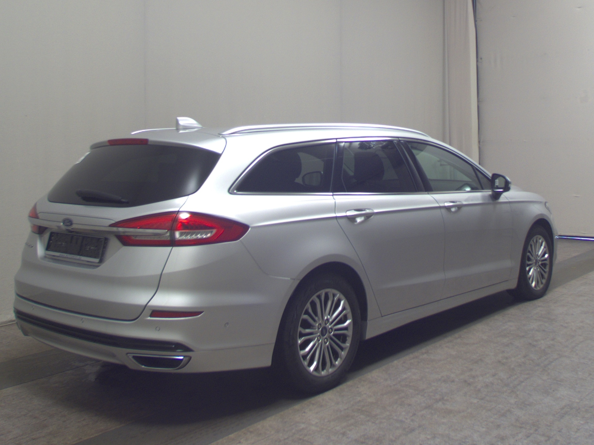 Ford Mondeo Turnier 2.0 EB Titanium Navi LED PDC Shz 4