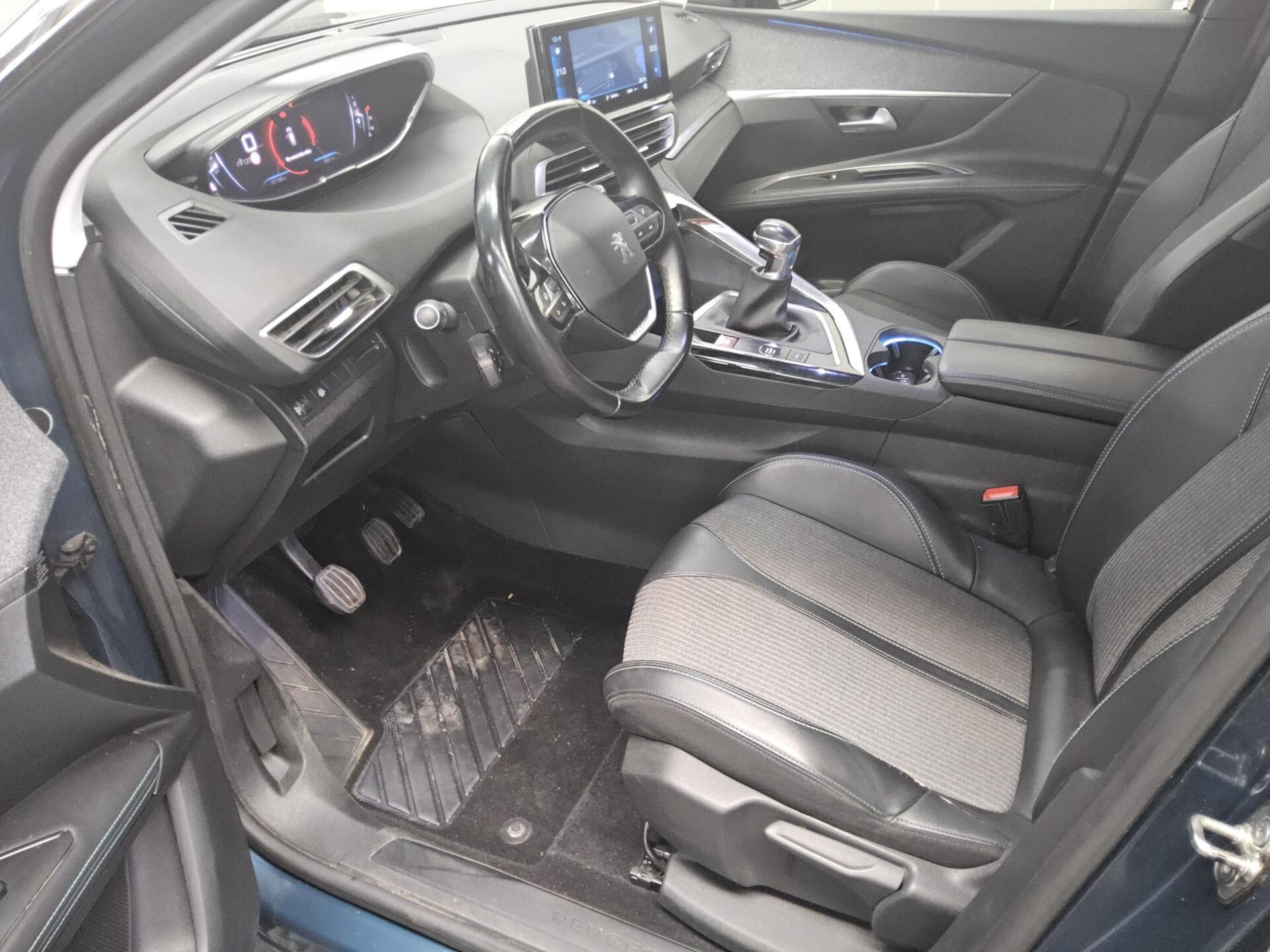 Peugeot 3008 1.5 BlueHDI Allure T-Leder Navi LED RFK Shz 8