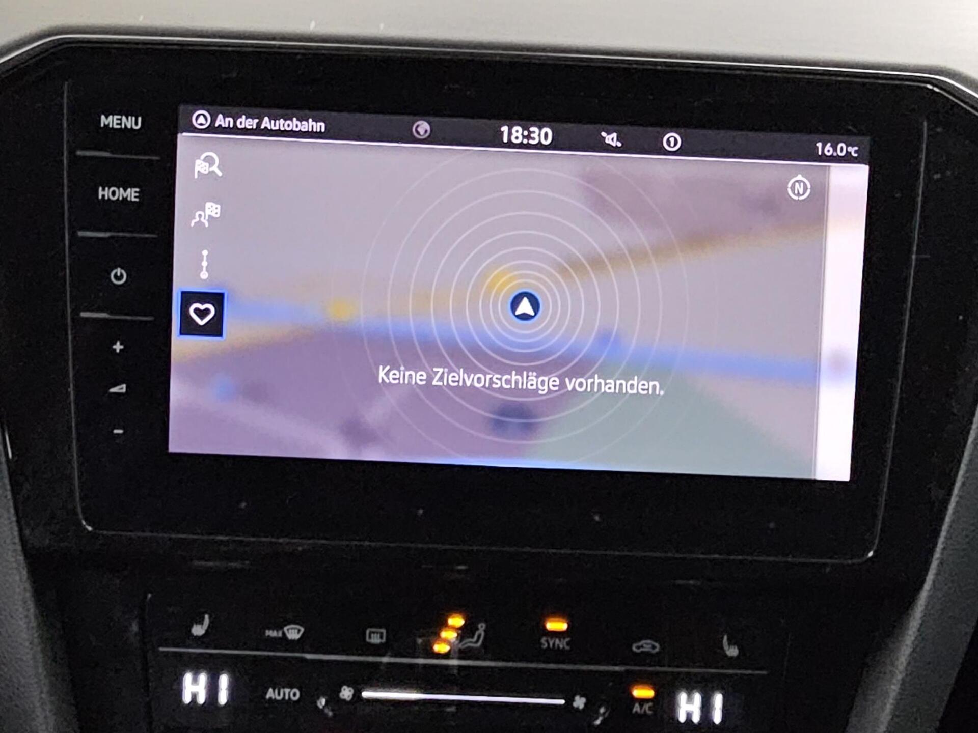 Volkswagen Passat Var. 2.0 TDI Elegance Navi AID LED AHK 7