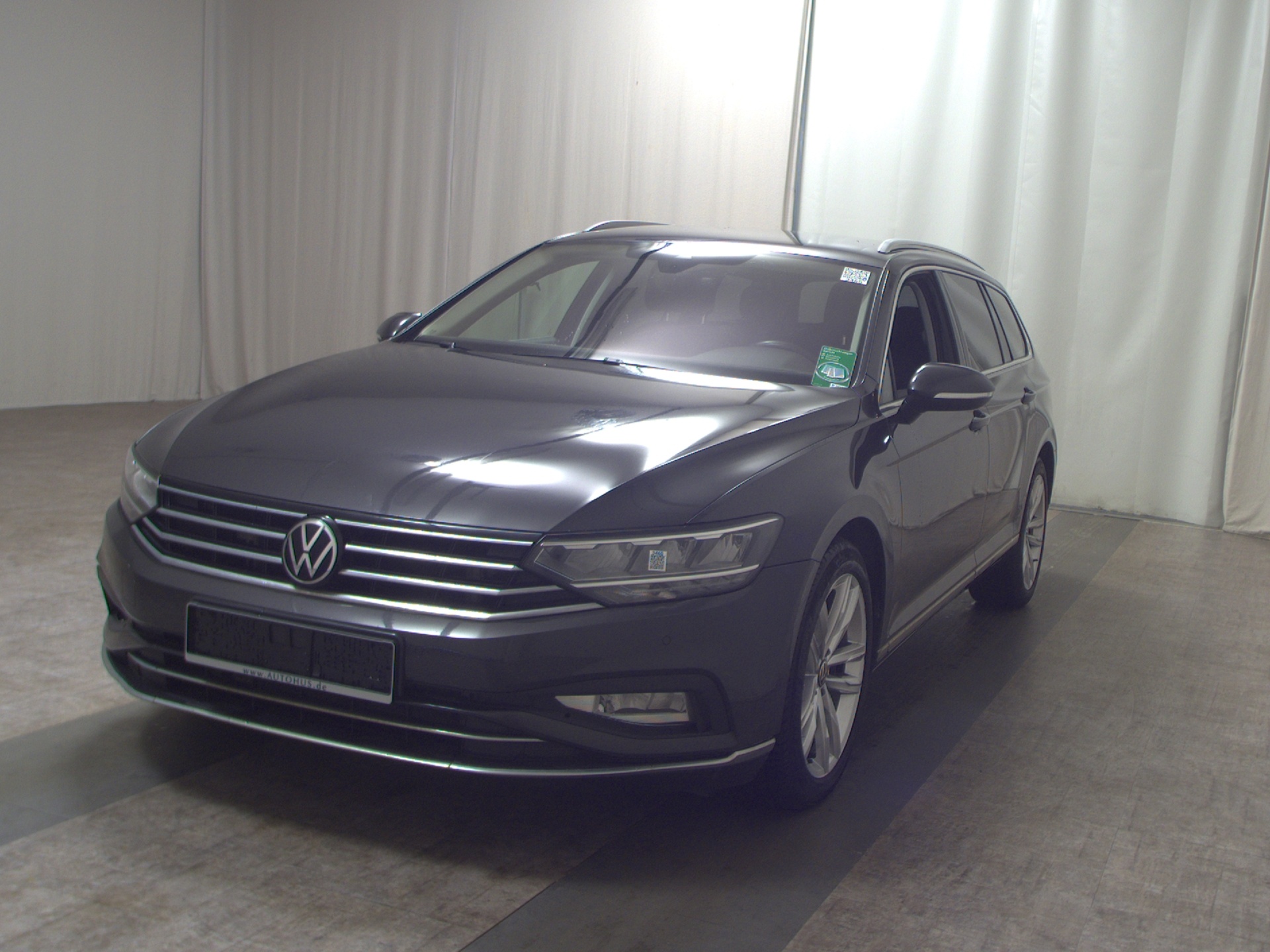 Volkswagen Passat Var. 2.0 TDI Elegance Navi AID LED AHK 2