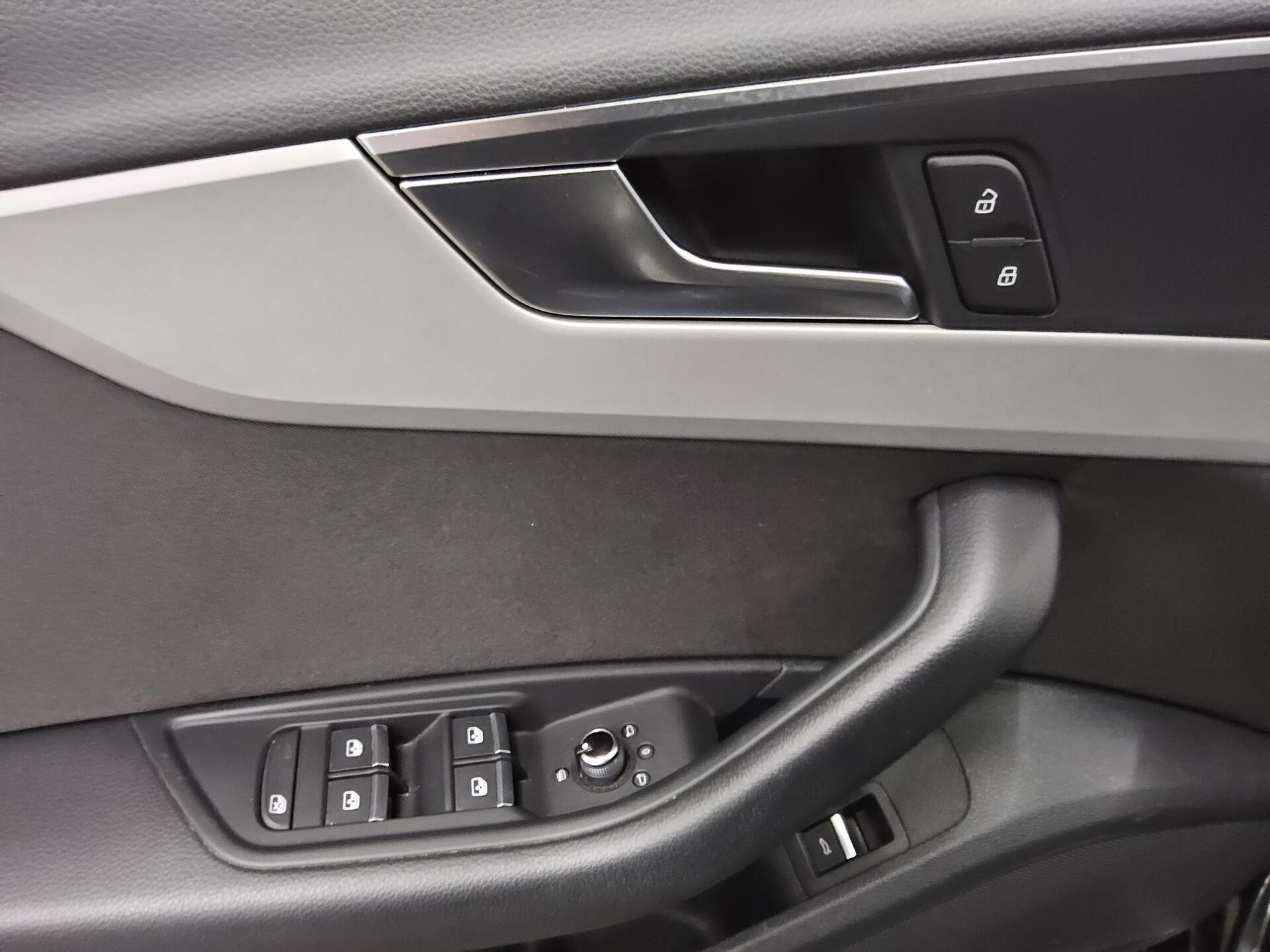 Audi A4 Avant 40 TDI advanced Navi+ LED vc AHK ACC 10