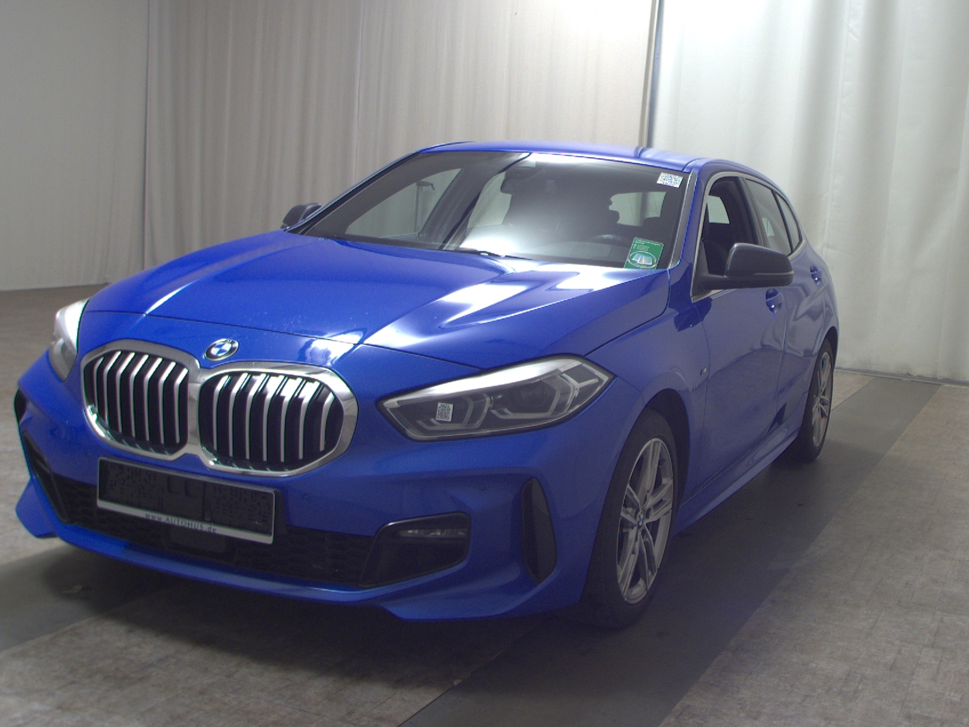 BMW 120iA M-Sport Navi LED Shz PDC Tempomat 2